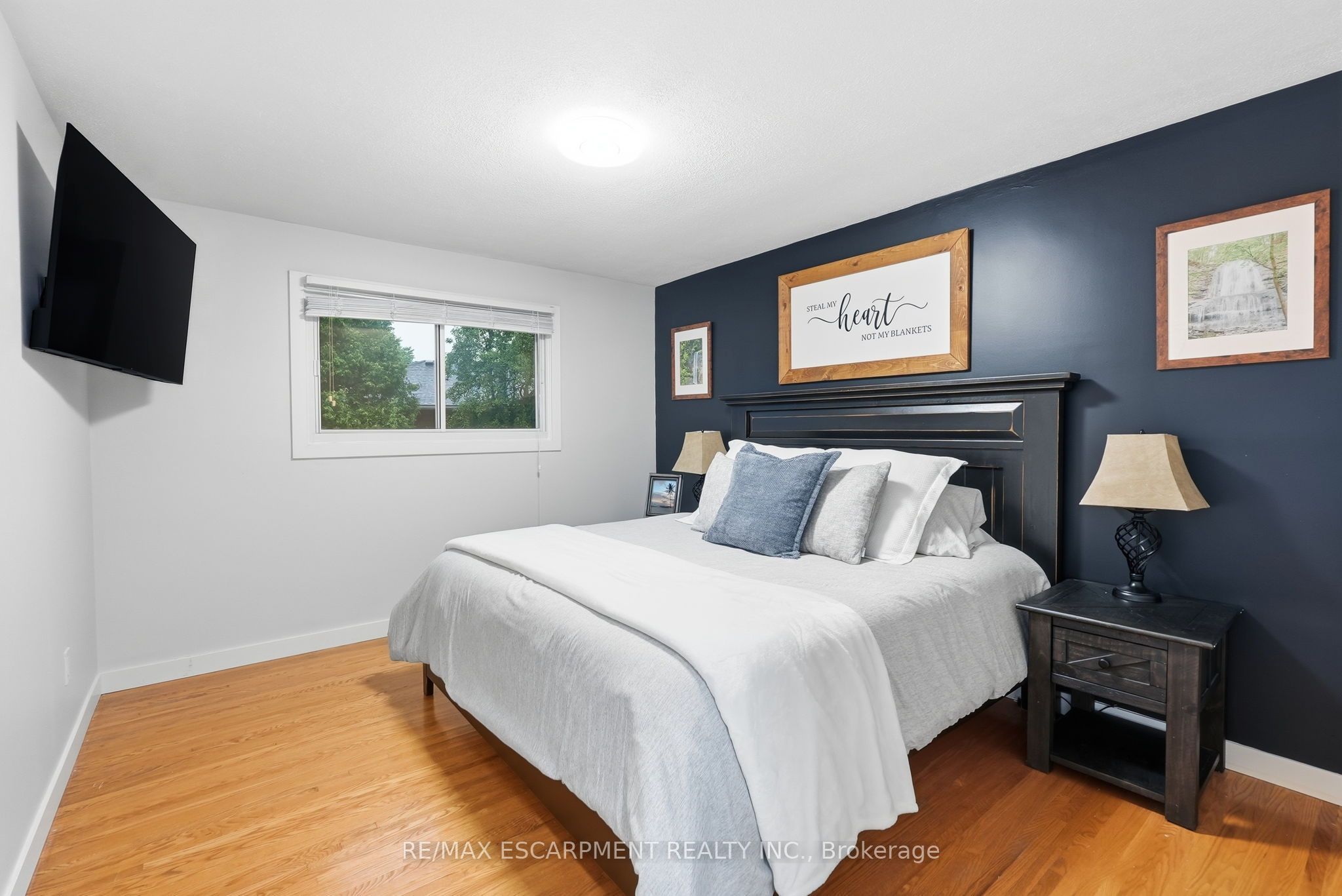 10 Taylor Crescent Property Photo 14