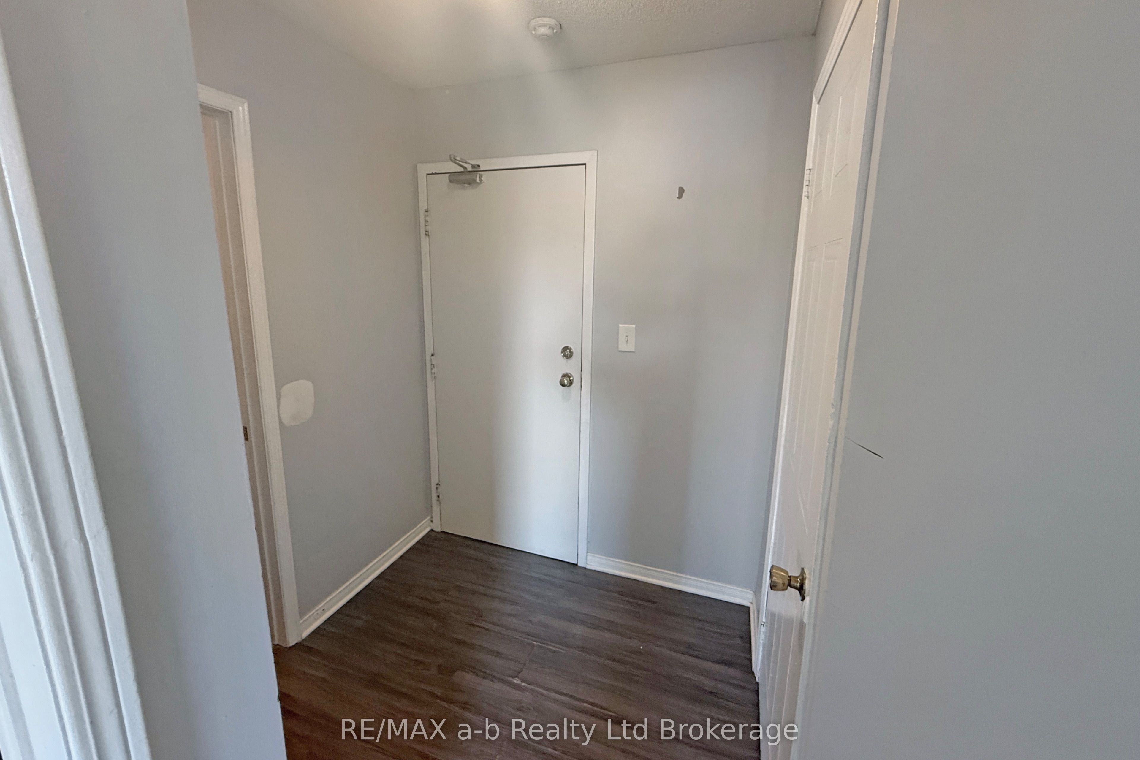 64 Hiawatha Road 36 Property Photo 8