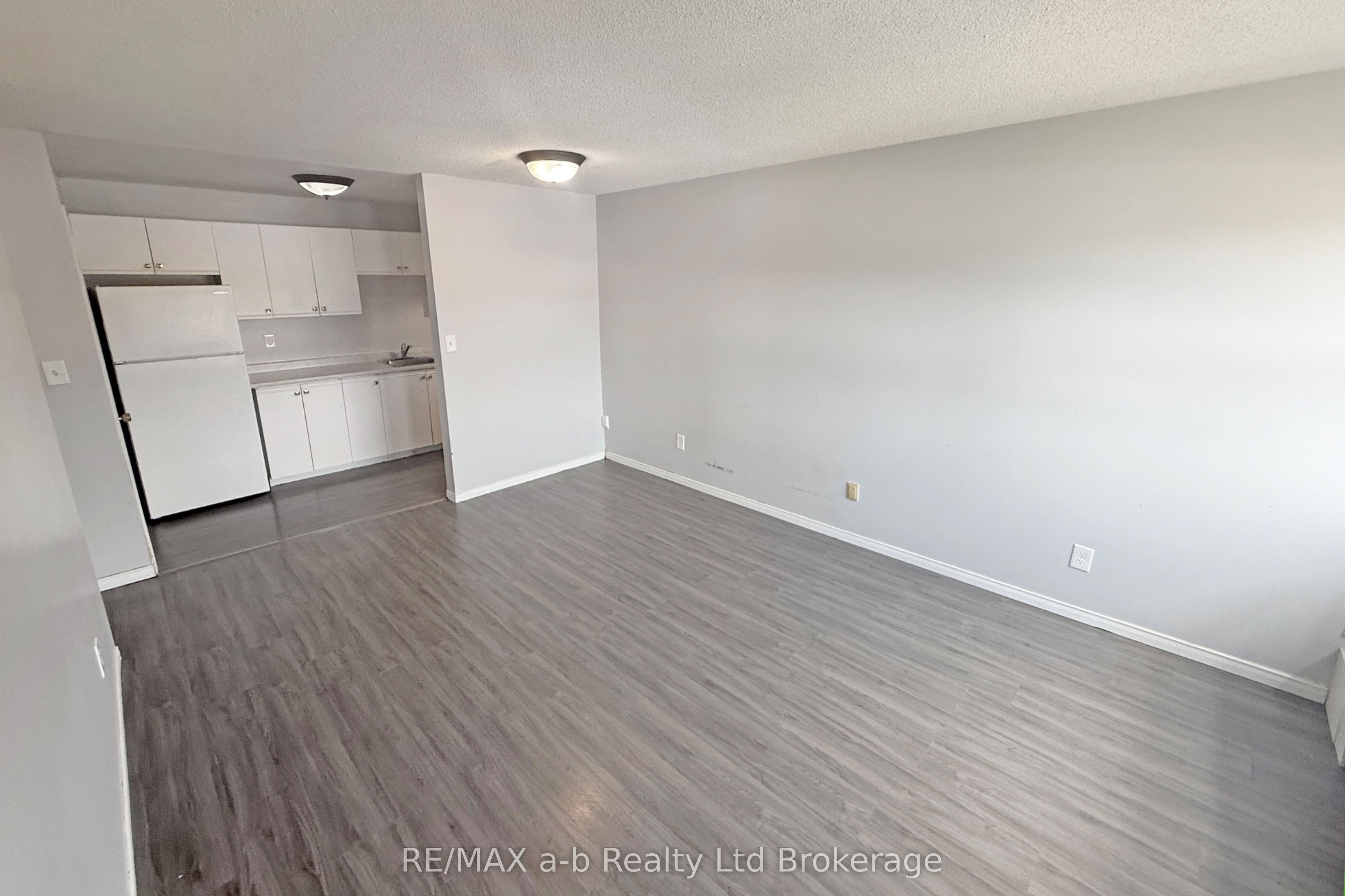 64 Hiawatha Road 36 Property Photo 12