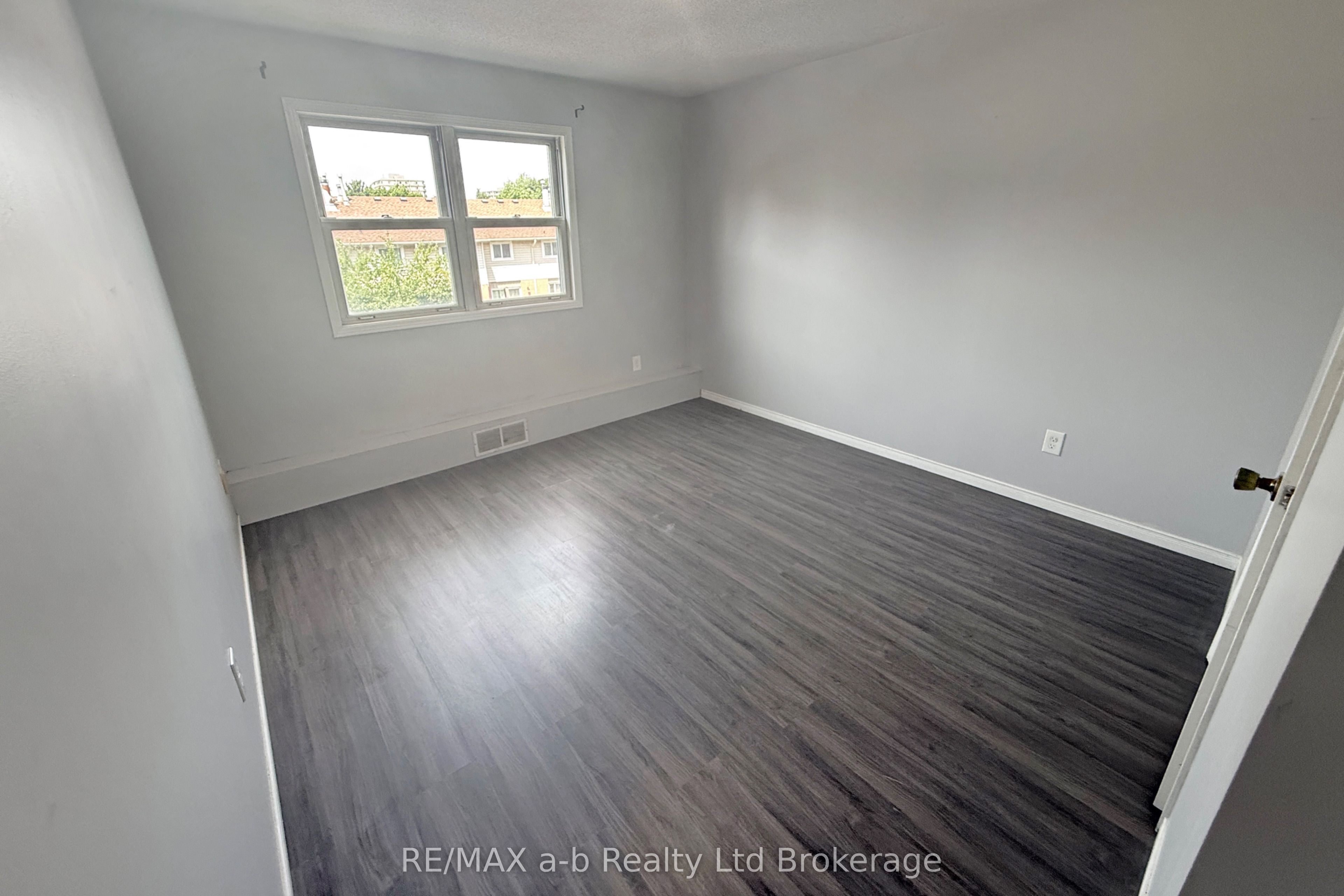 64 Hiawatha Road 36 Property Photo 20