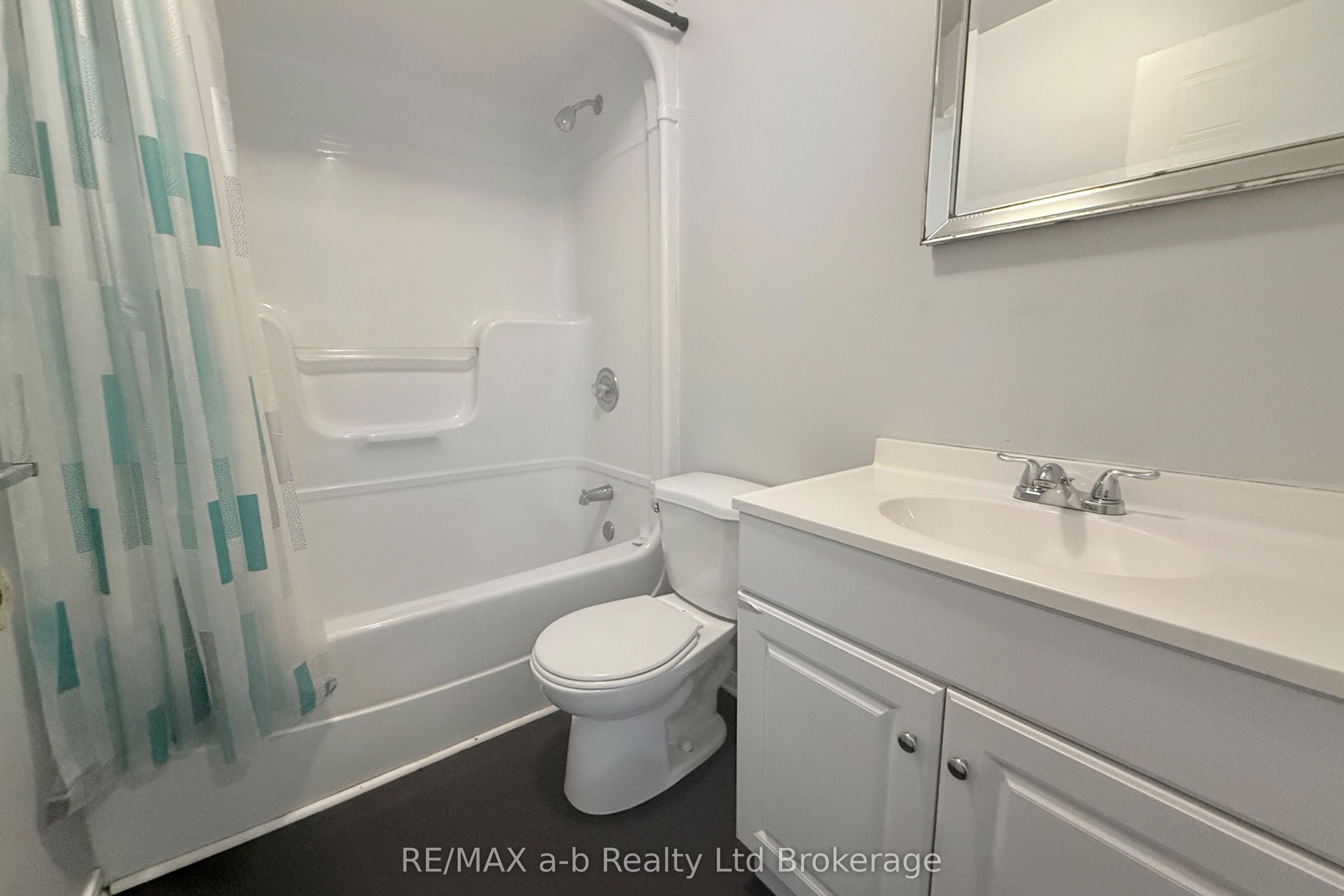 64 Hiawatha Road 36 Property Photo 25