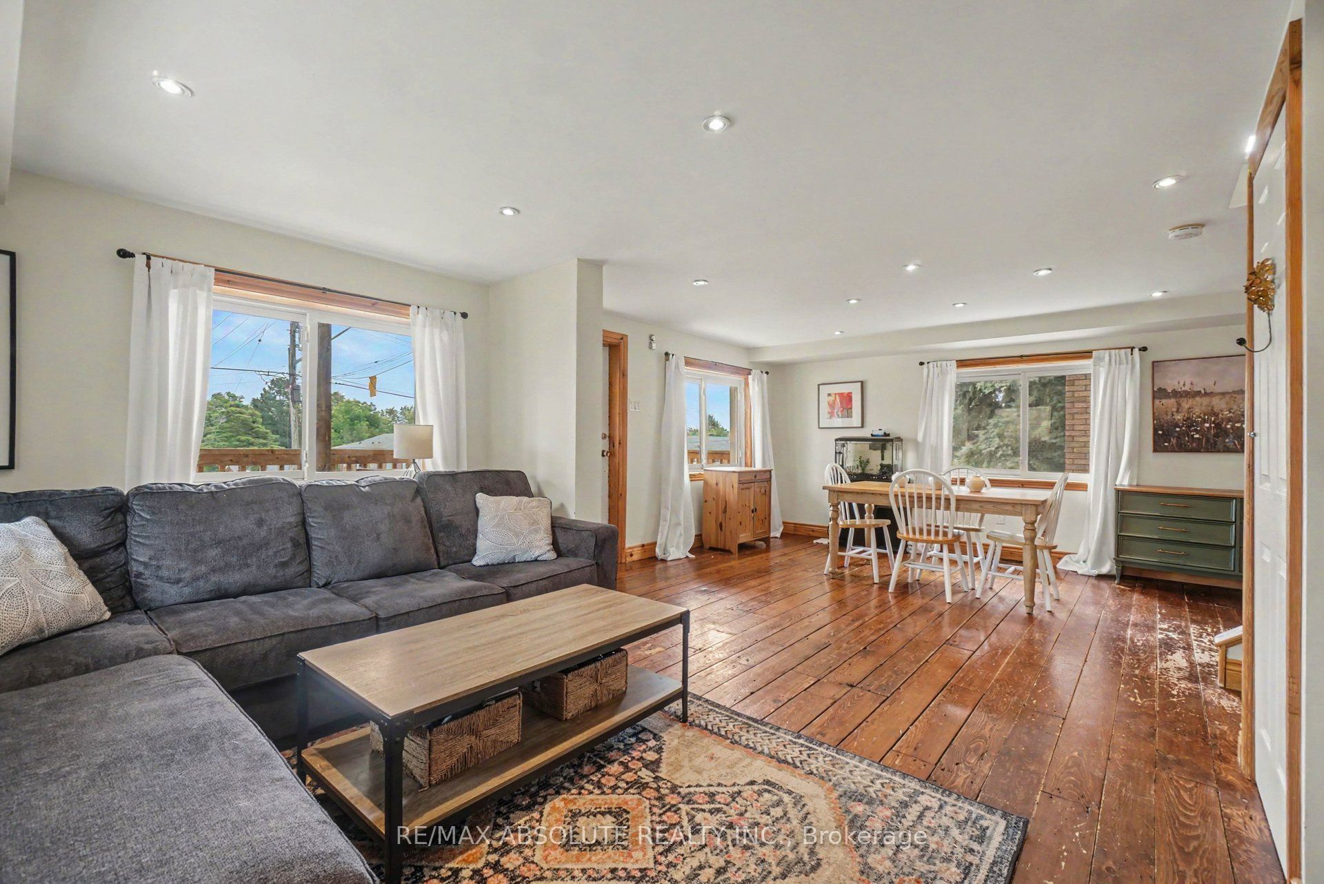 246 Albert Street Property Photo 5