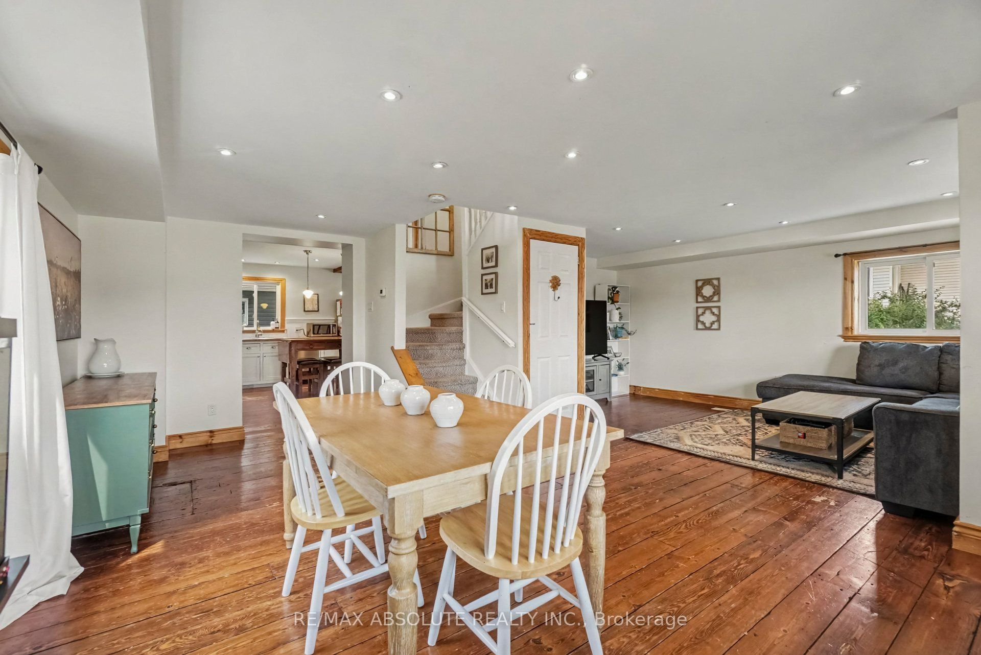 246 Albert Street Property Photo 10