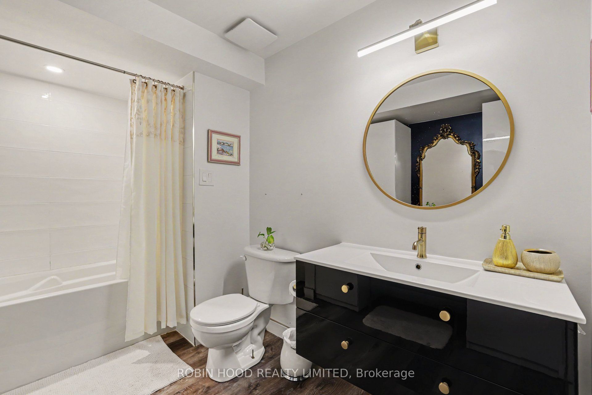 92 Broughton Street Property Photo 37