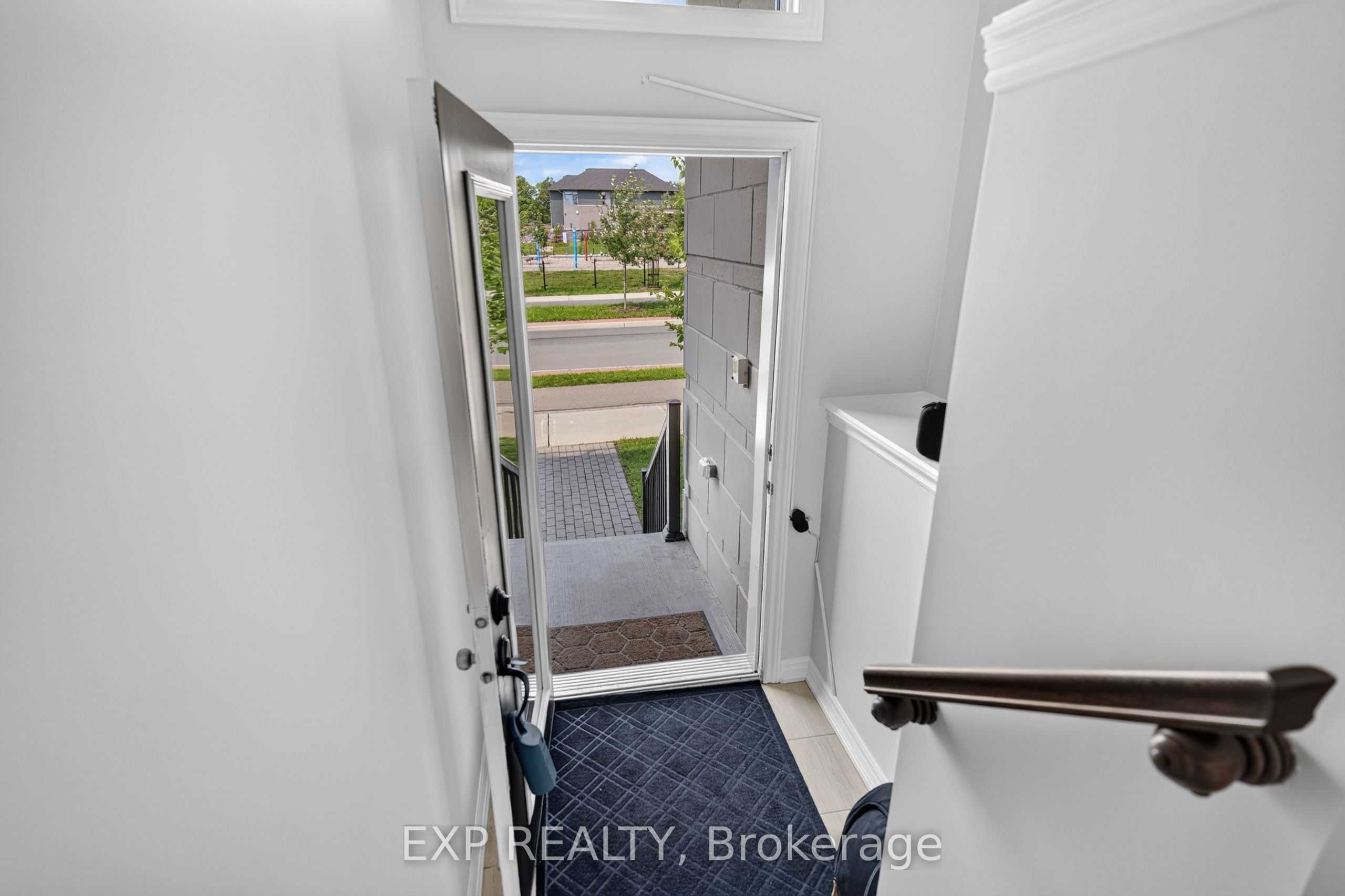 1440 Hemlock Road Property Photo 2