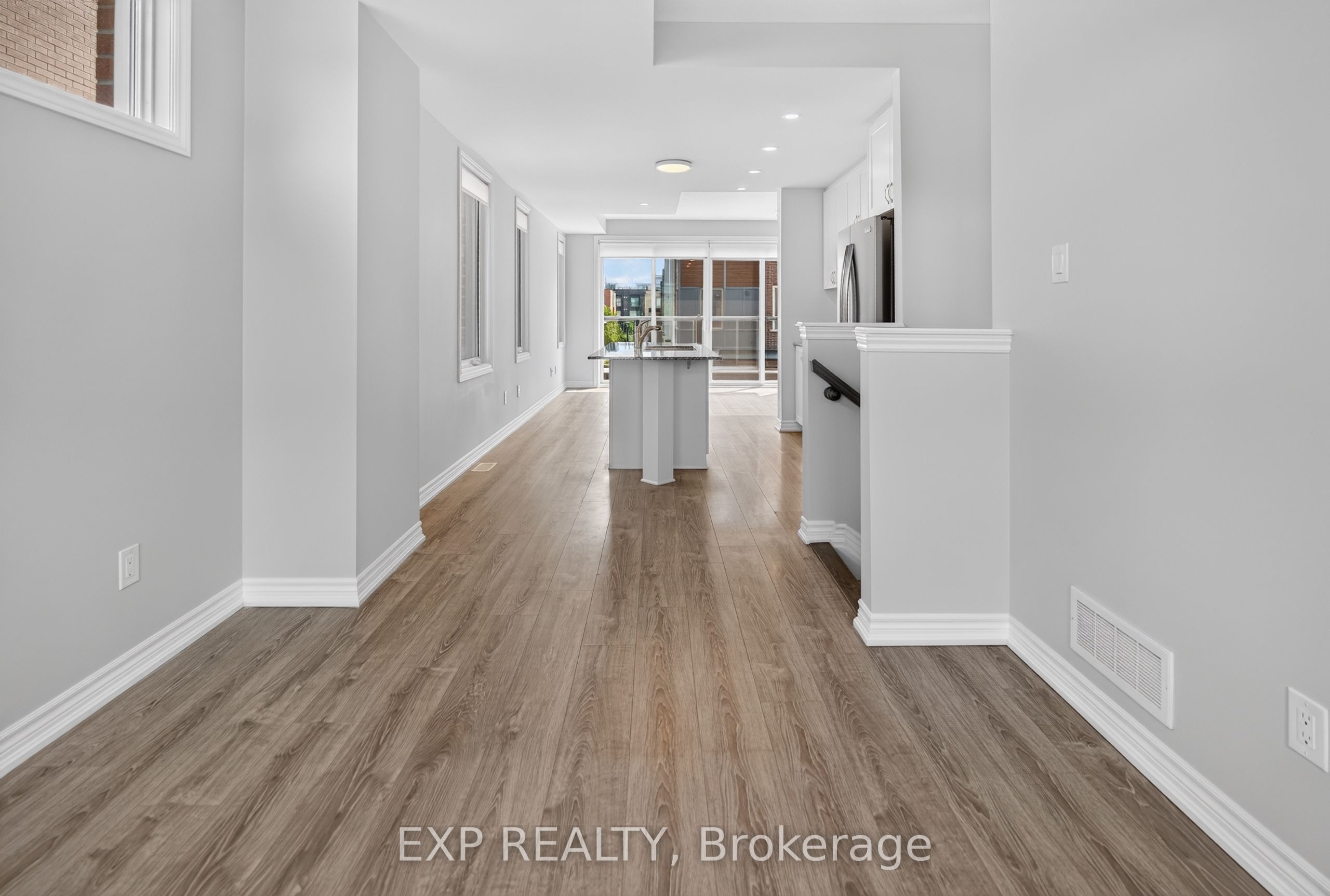 1440 Hemlock Road Property Photo 4