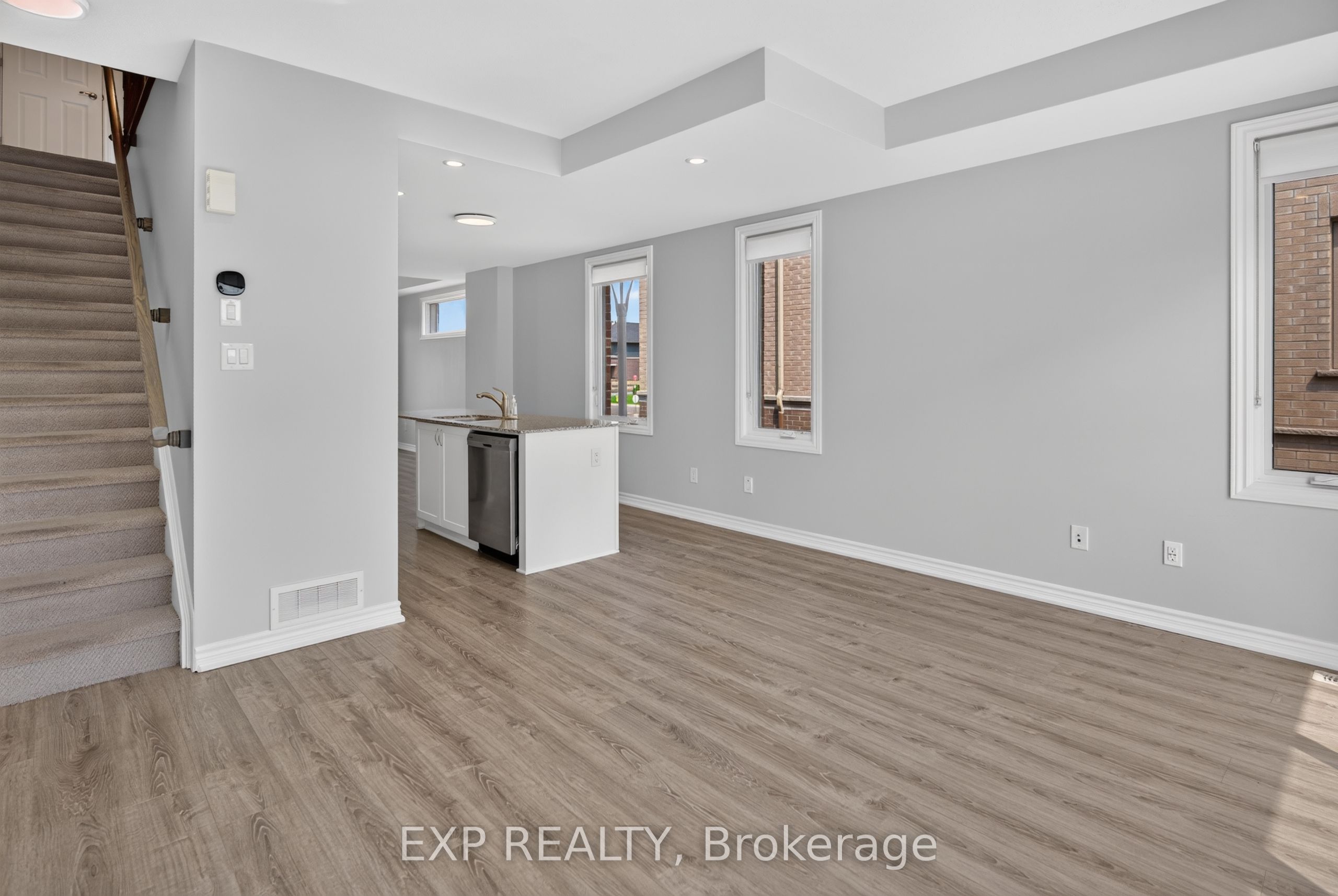 1440 Hemlock Road Property Photo 7