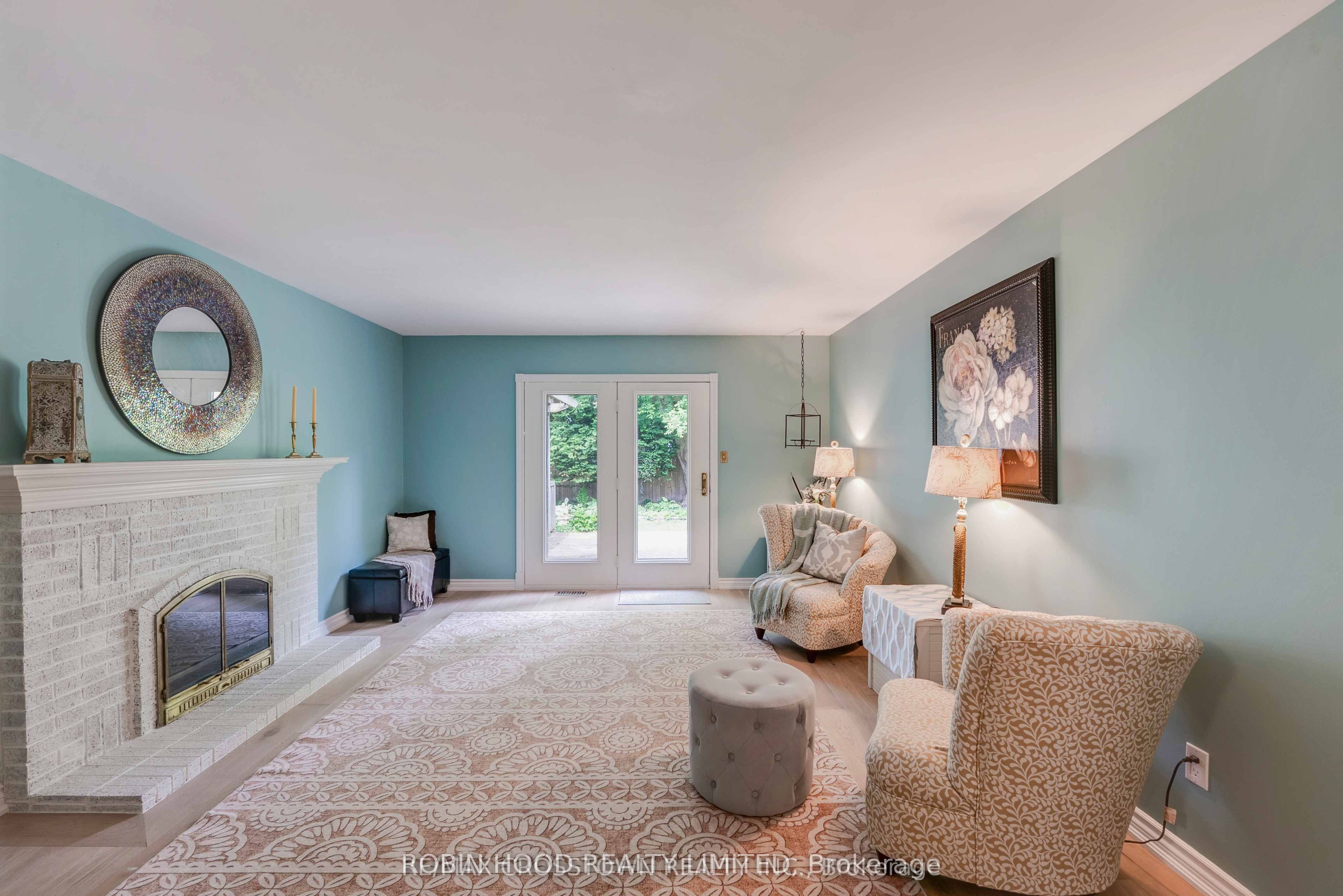 17 Coach Drive Property Photo 6
