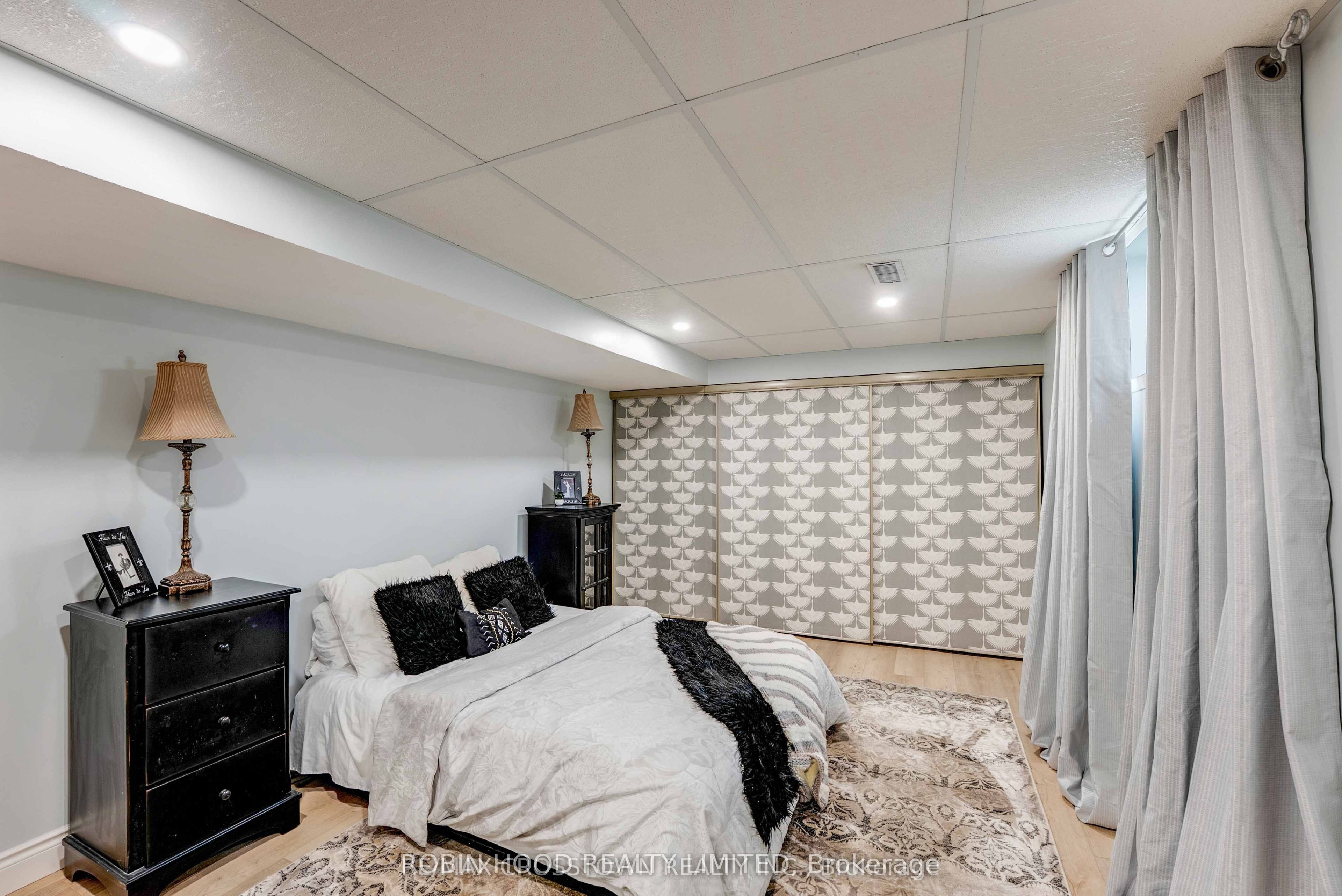 17 Coach Drive Property Photo 11