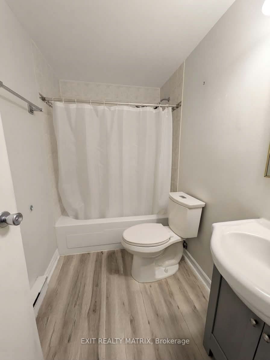 2041 Arrowsmith Drive 402c Property Photo 6