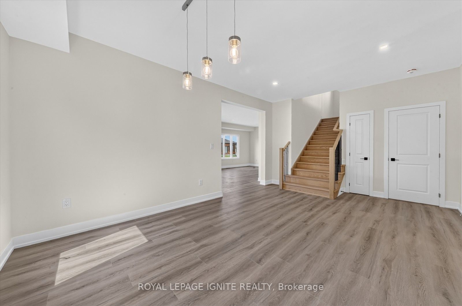 58 Dusenbury Drive Property Photo 14