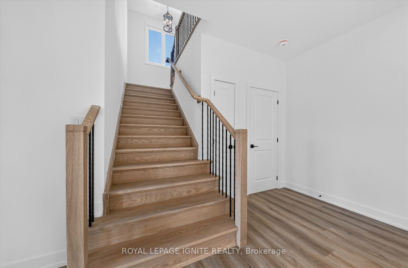 58 Dusenbury Drive Property Photo 15