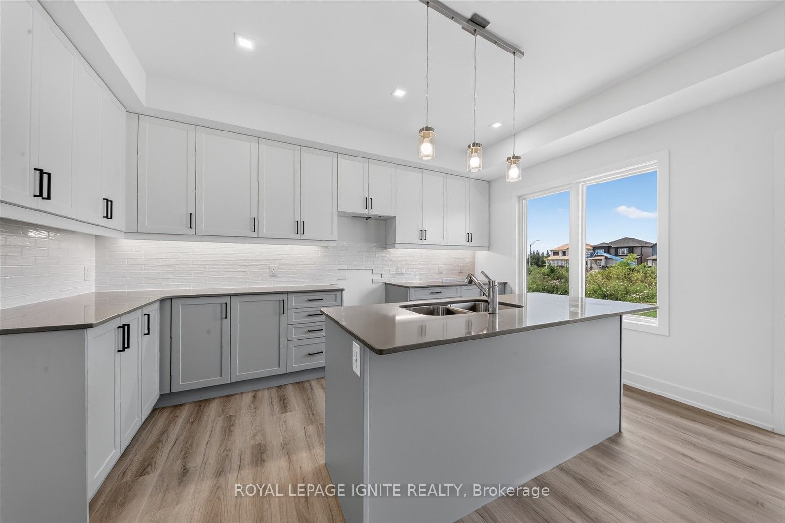 58 Dusenbury Drive Property Photo 17