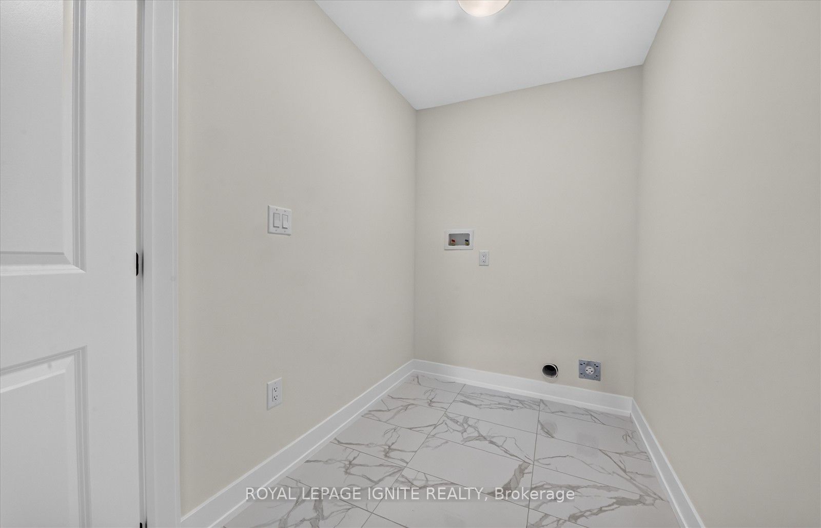 58 Dusenbury Drive Property Photo 43