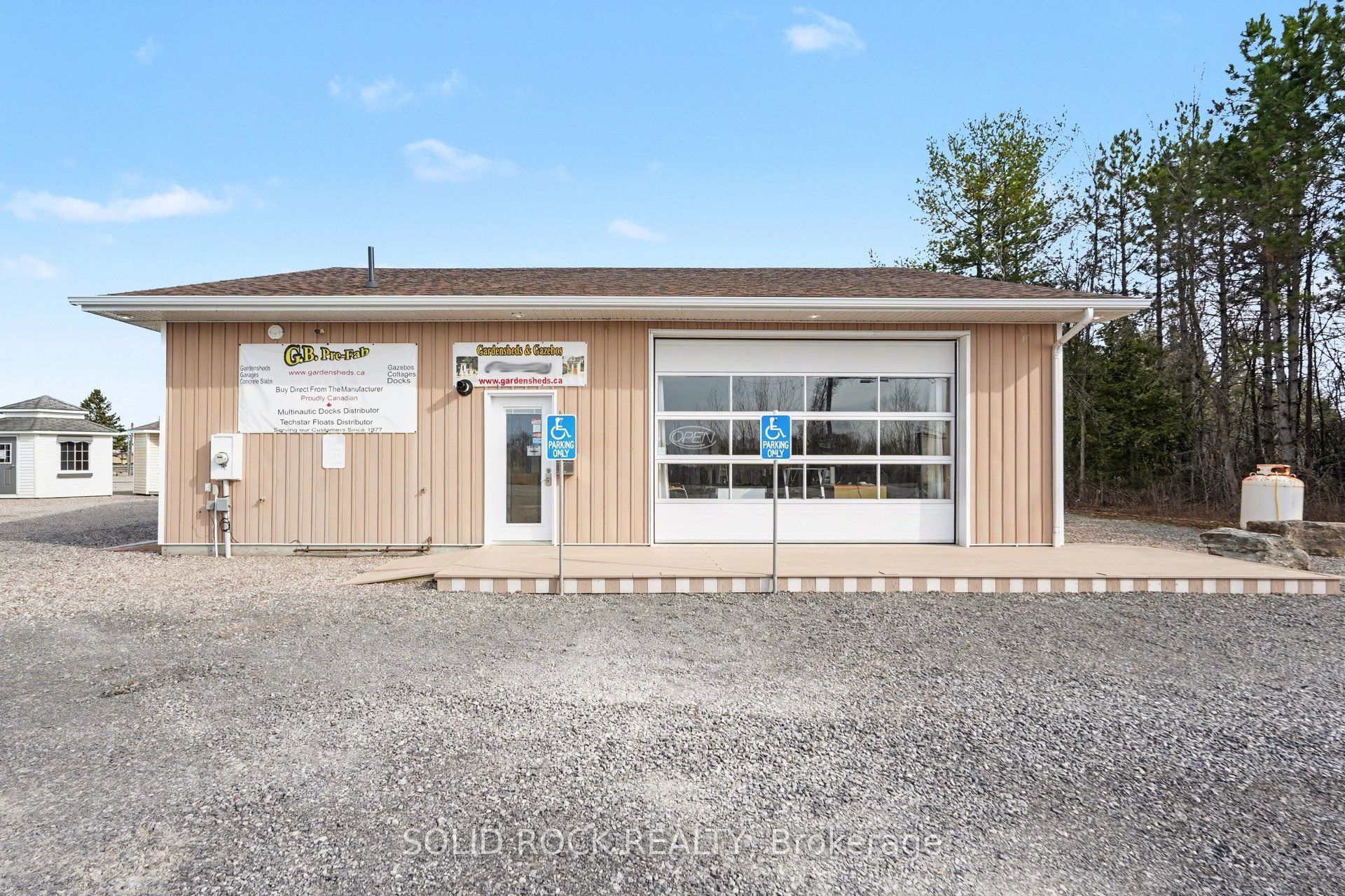 2491 Carp Road Property Photo 1