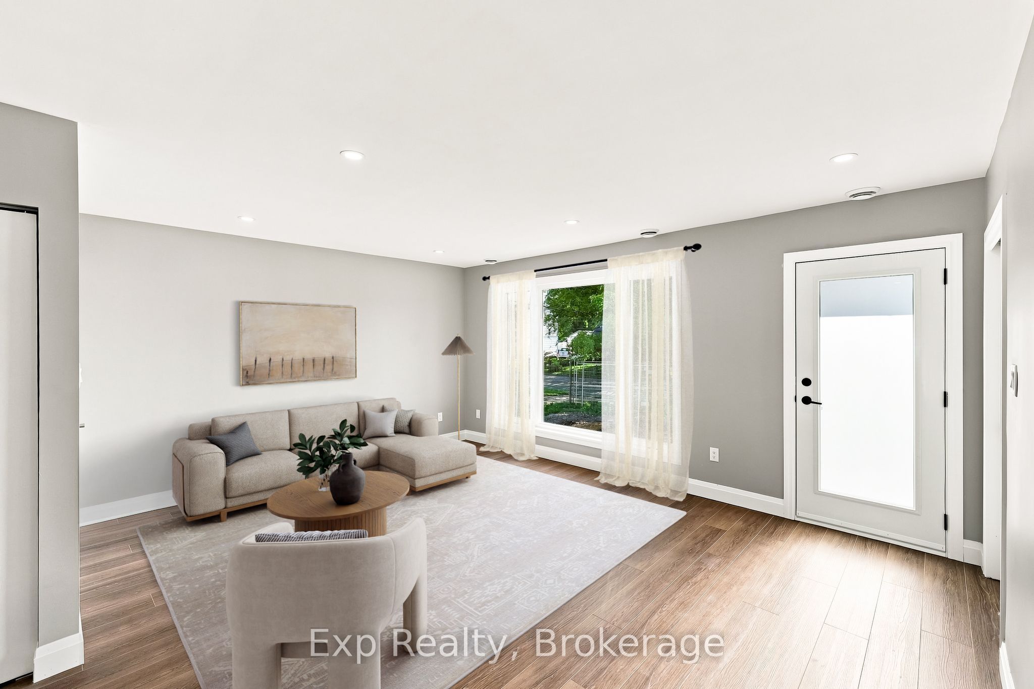 372 Major Street A Property Photo 6