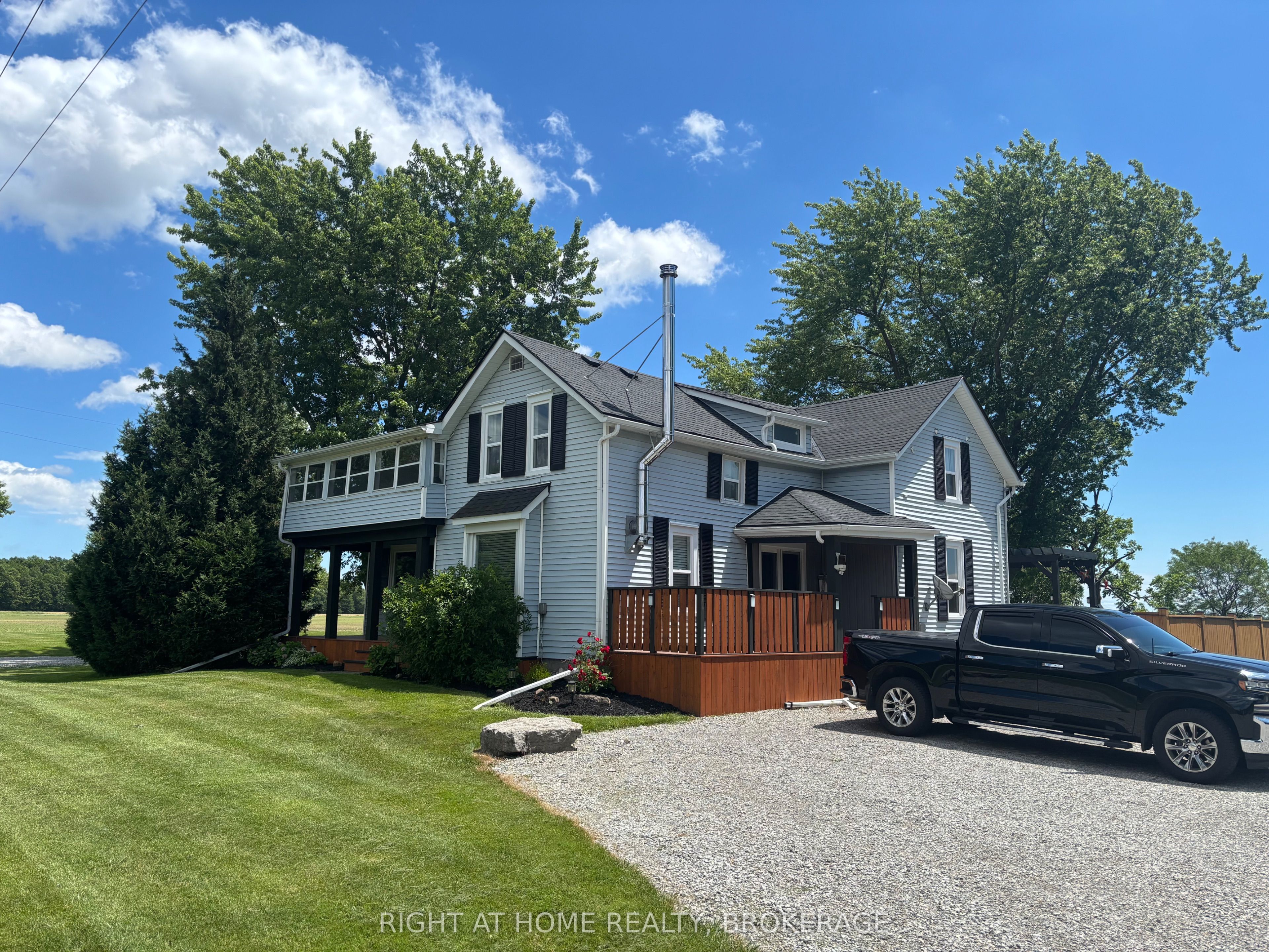 720 Webber Road Property Photo 1