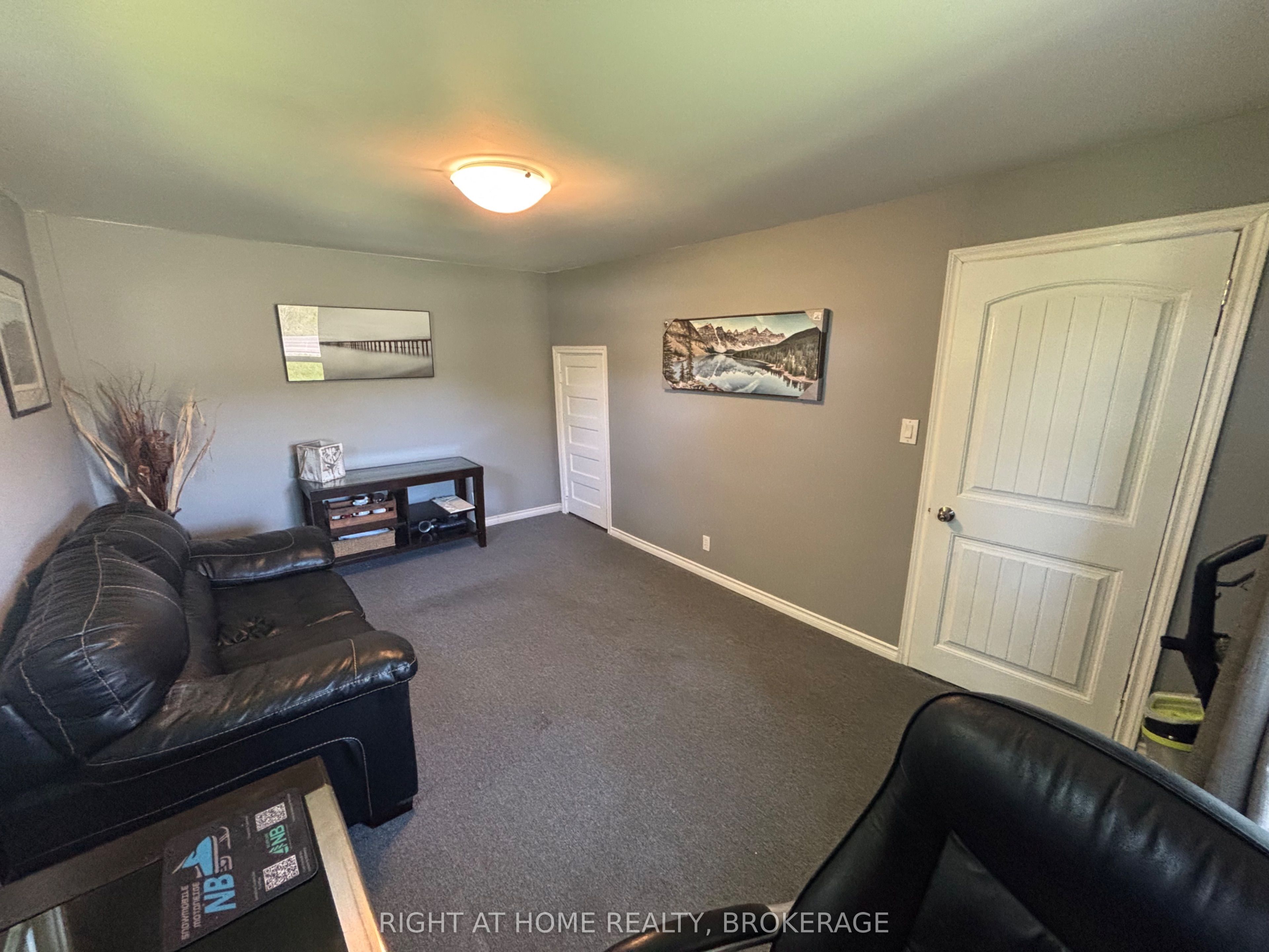 720 Webber Road Property Photo 12