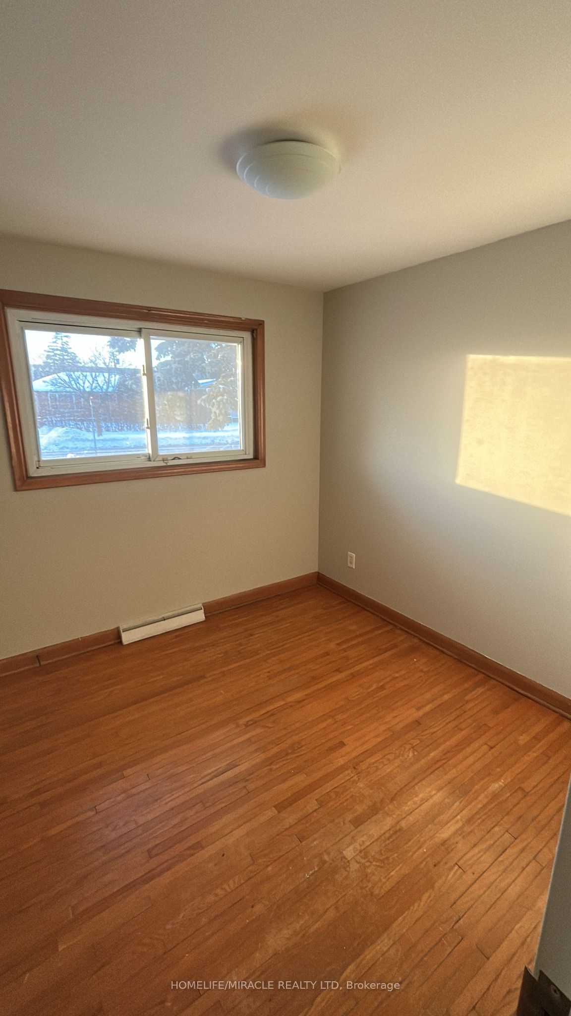 26 Glengarry Road Upper Property Photo 3