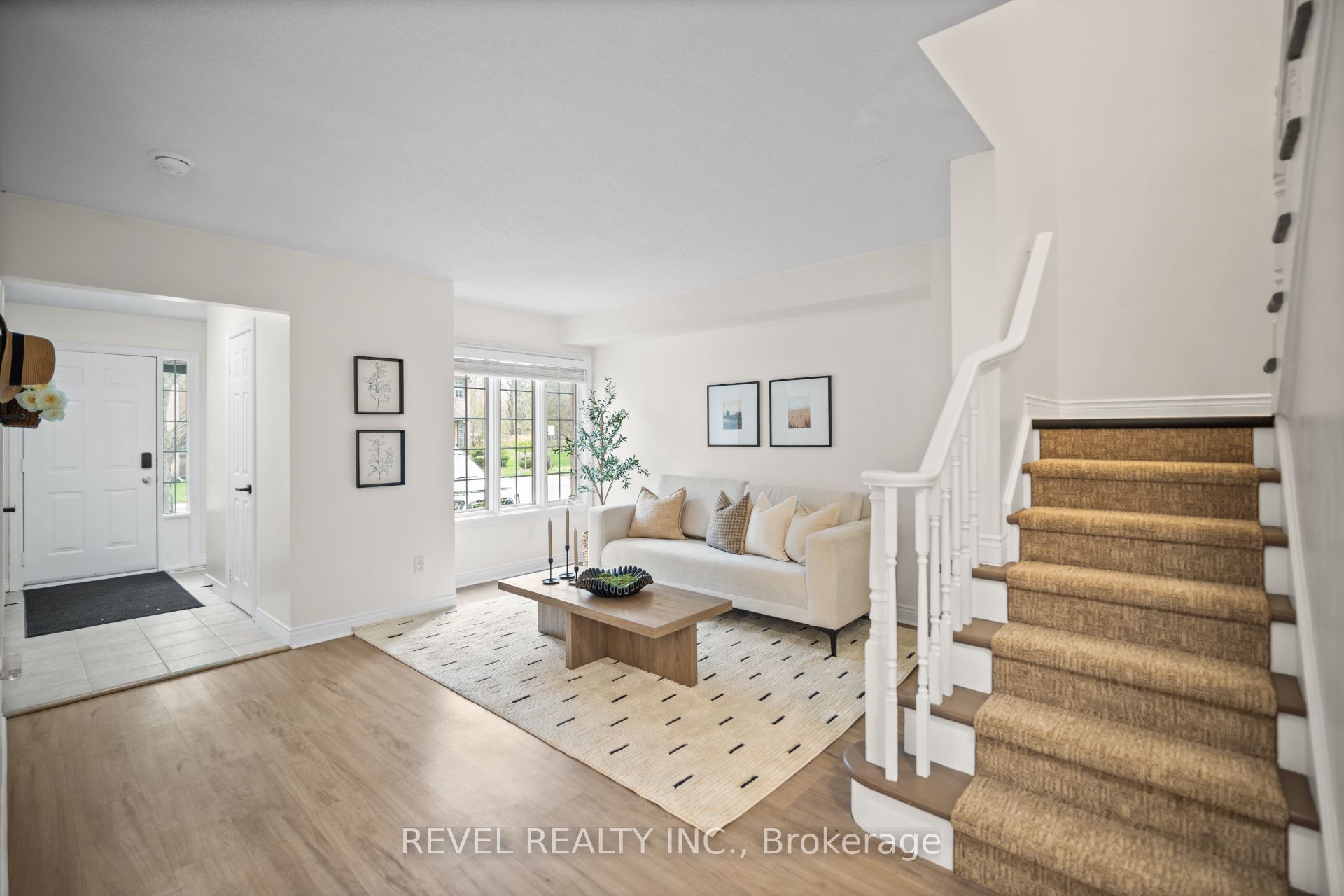 320 Hamilton Drive 10 Property Photo 10