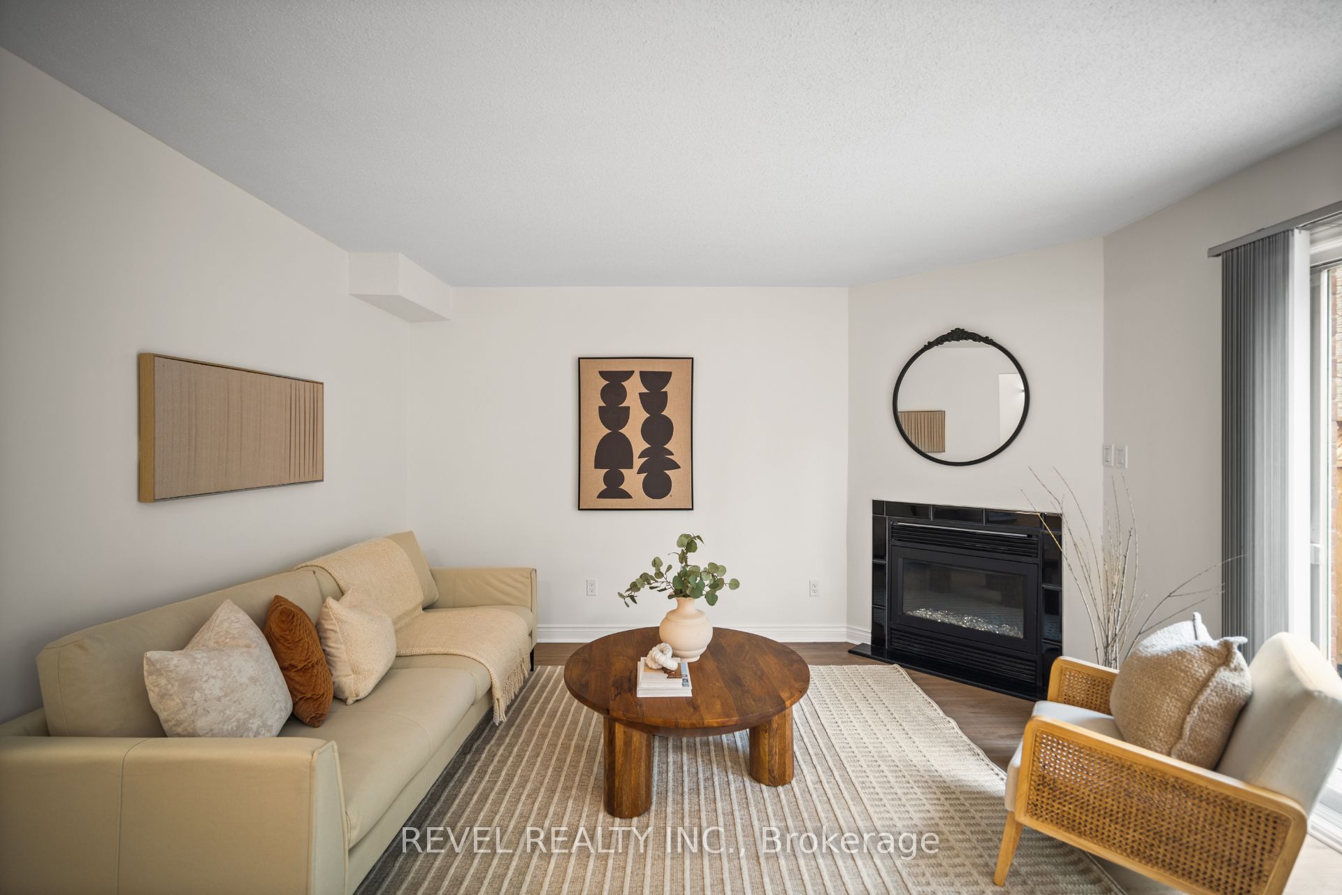 320 Hamilton Drive 10 Property Photo 17