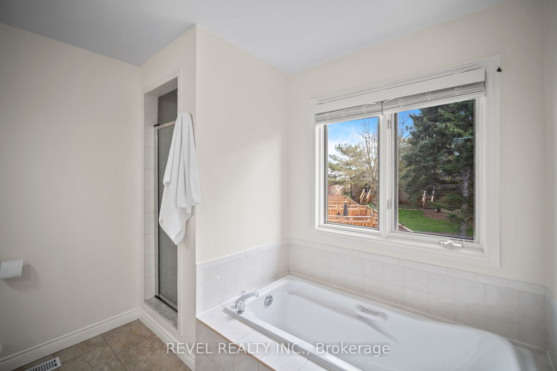 320 Hamilton Drive 10 Property Photo 32