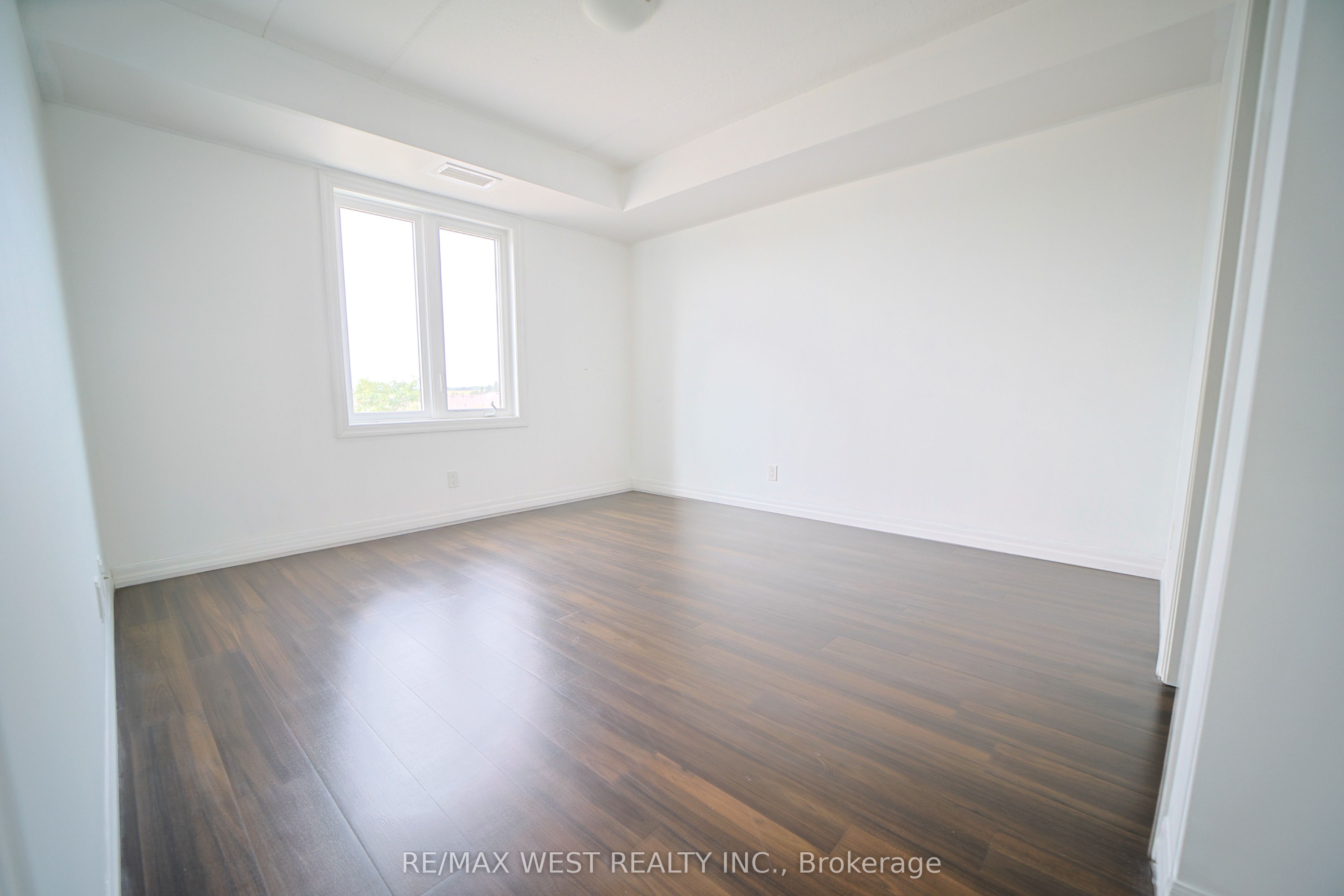 108 Summit Ridge Drive 207 Property Photo 10
