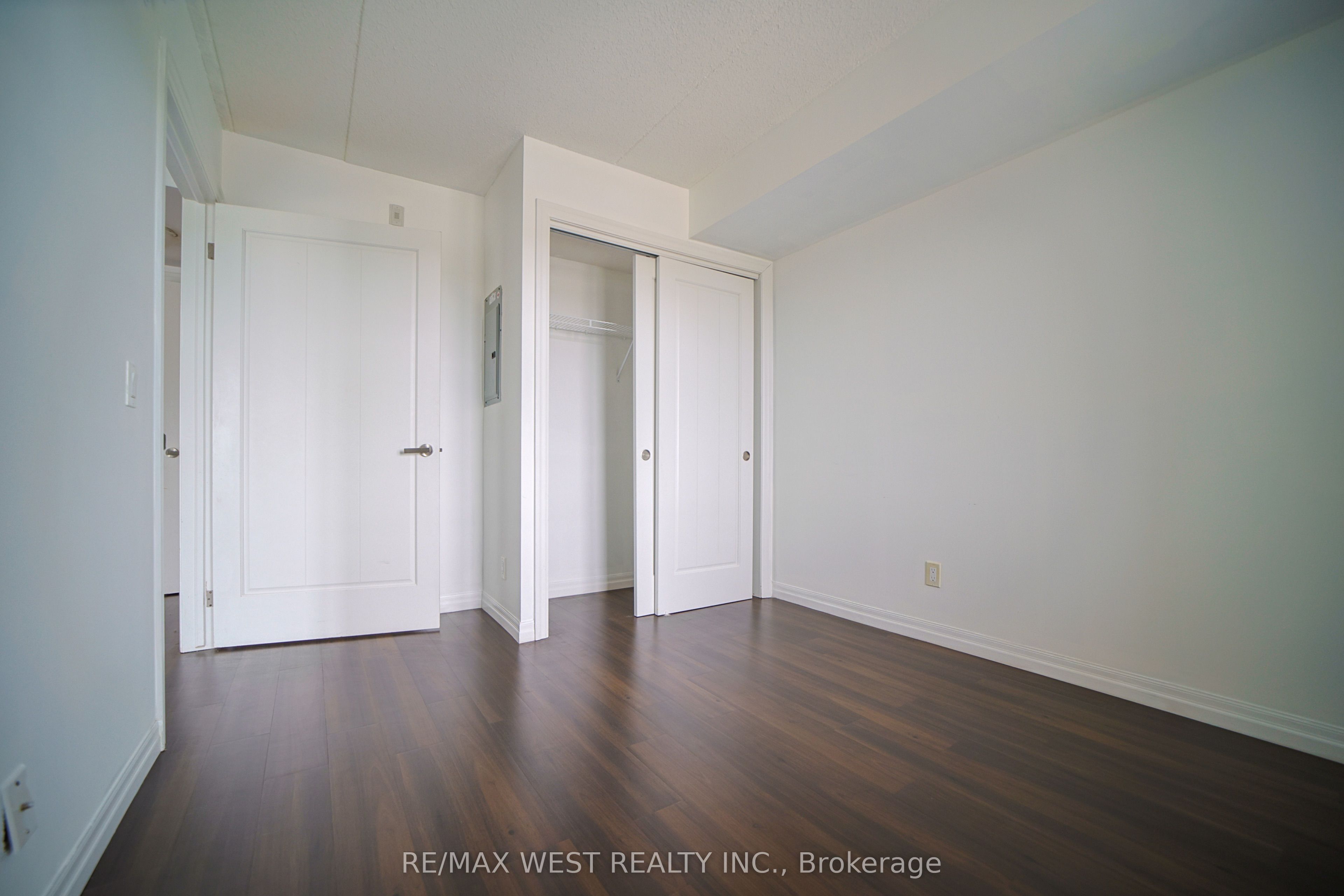 108 Summit Ridge Drive 207 Property Photo 14