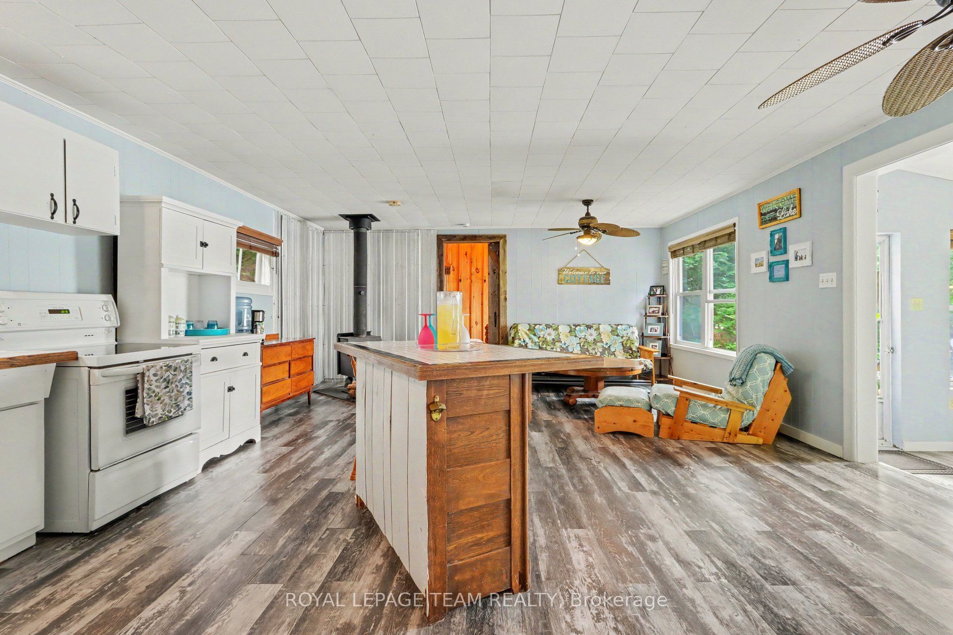 237 Bova Road Property Photo 6