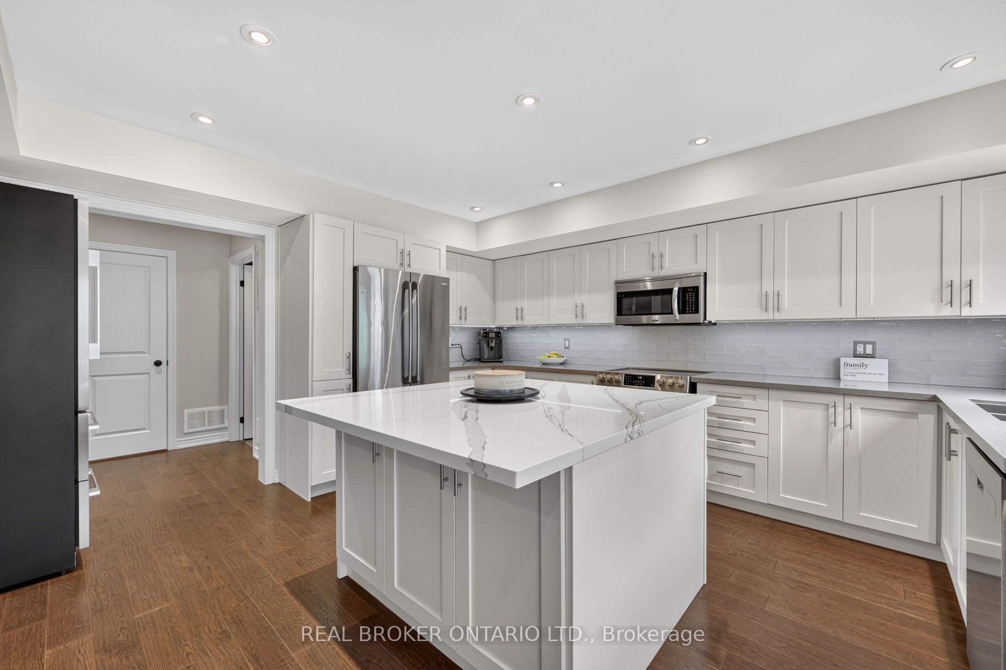 30 Masters Crescent Property Photo 12