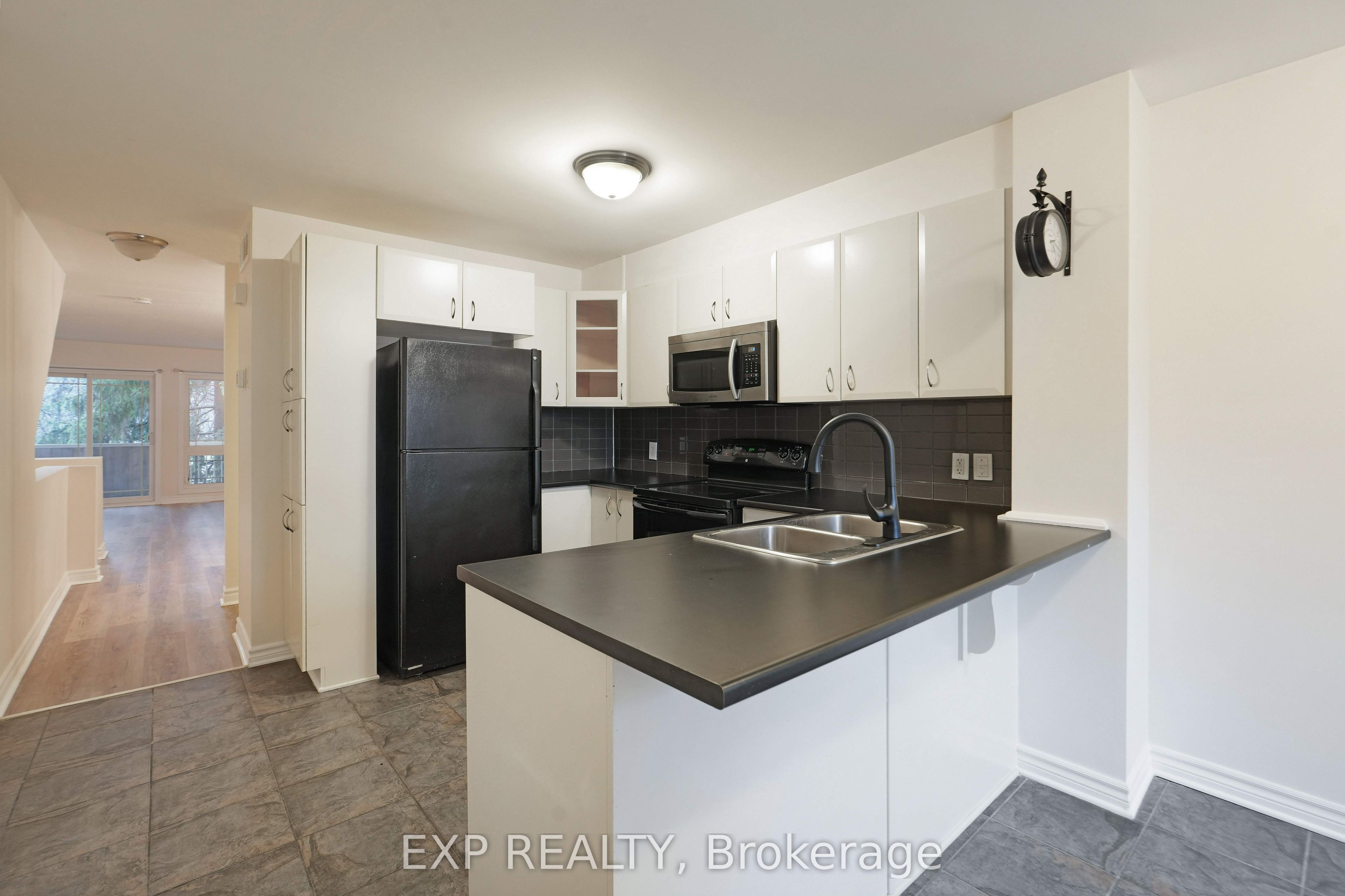 201 Paseo Private 14 Property Photo 2