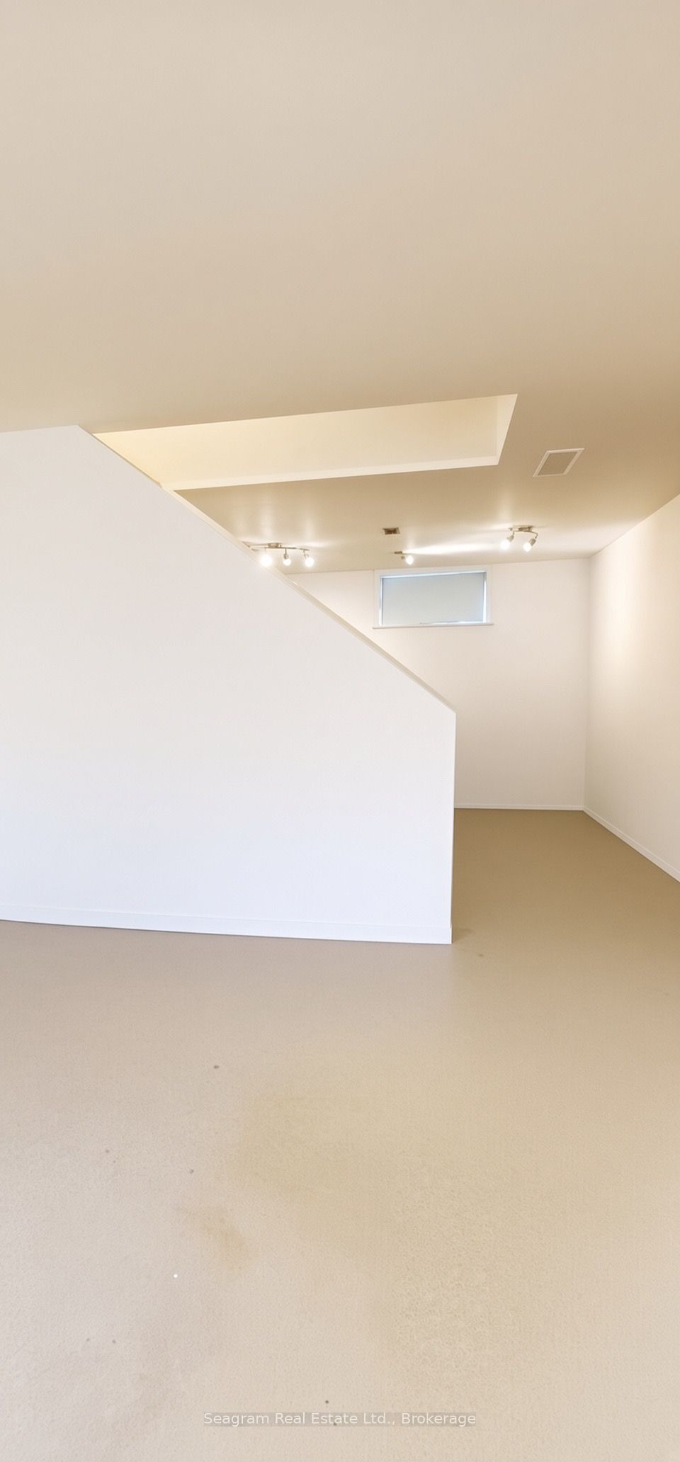 1308 Albert Street Property Photo 17
