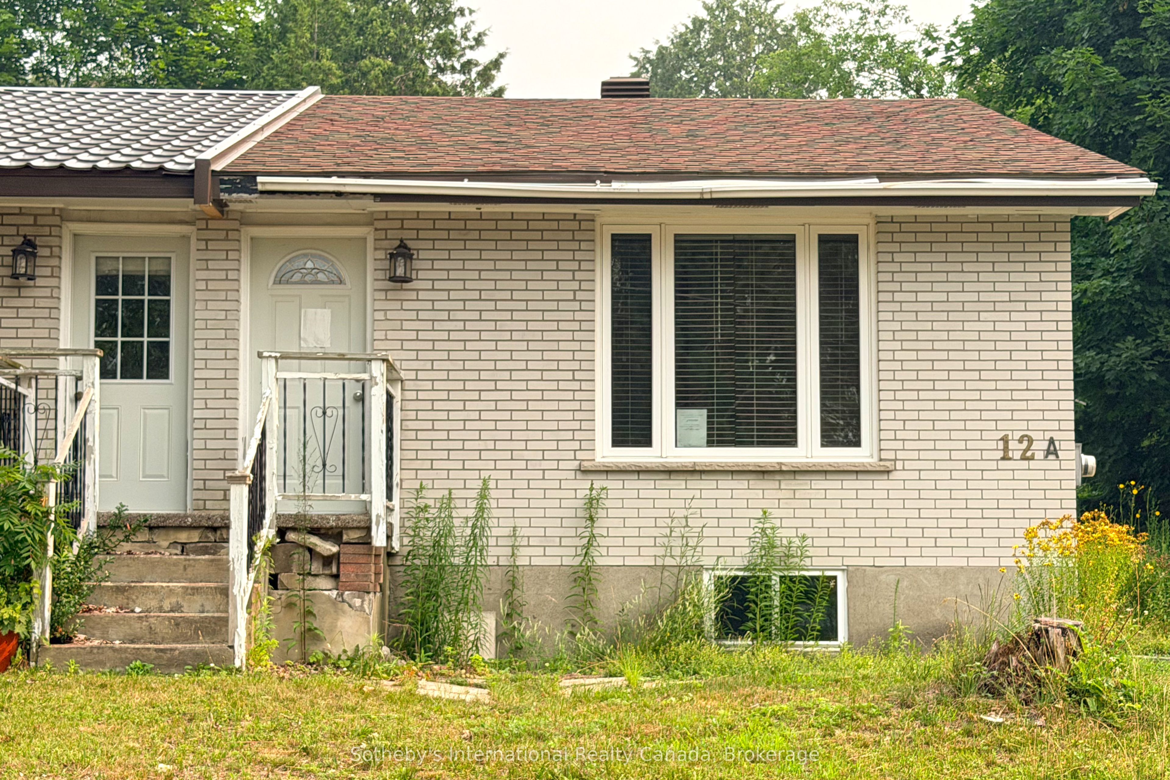12a Valley Drive Property Photo 2