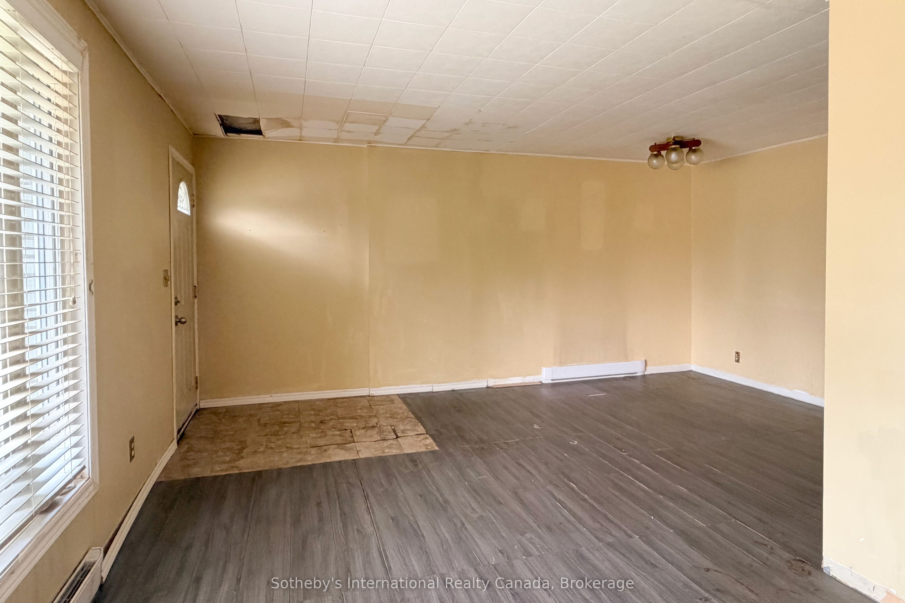 12a Valley Drive Property Photo 8
