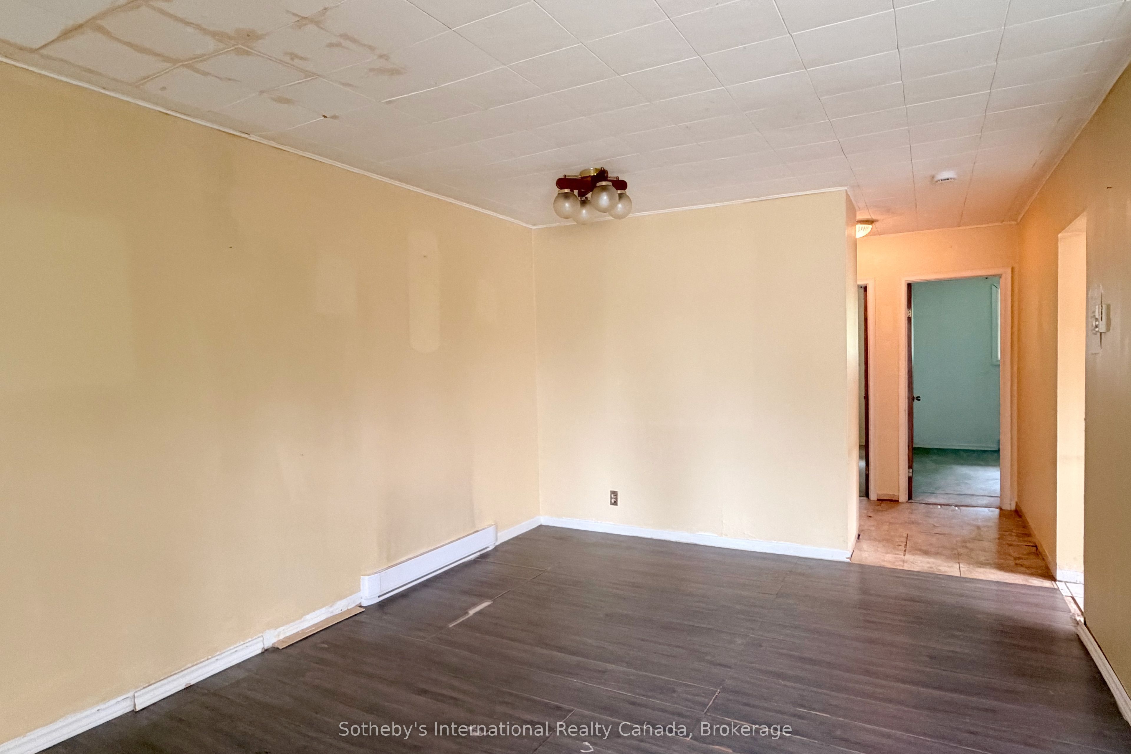 12a Valley Drive Property Photo 9