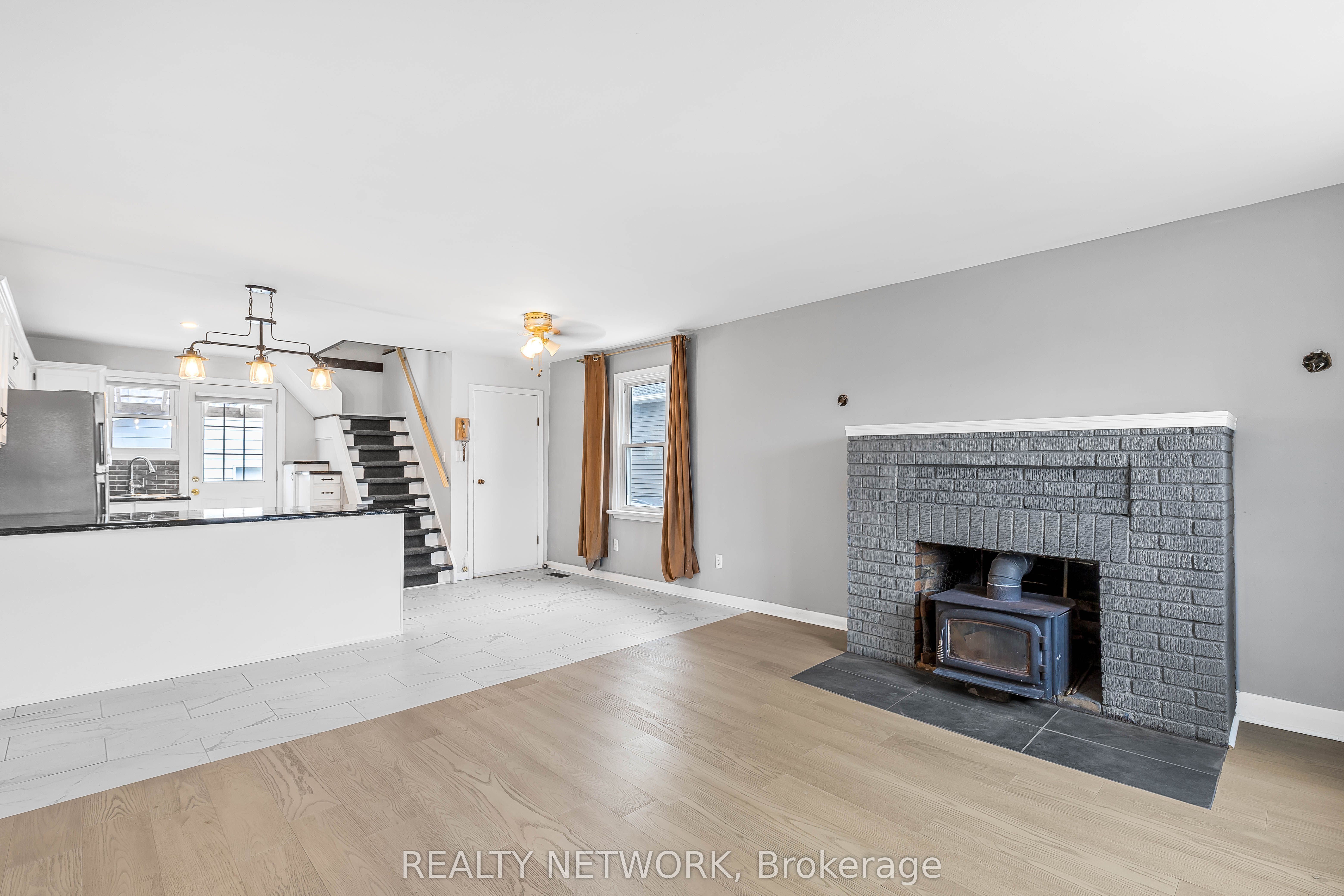 76 Johnston Street Property Photo 5