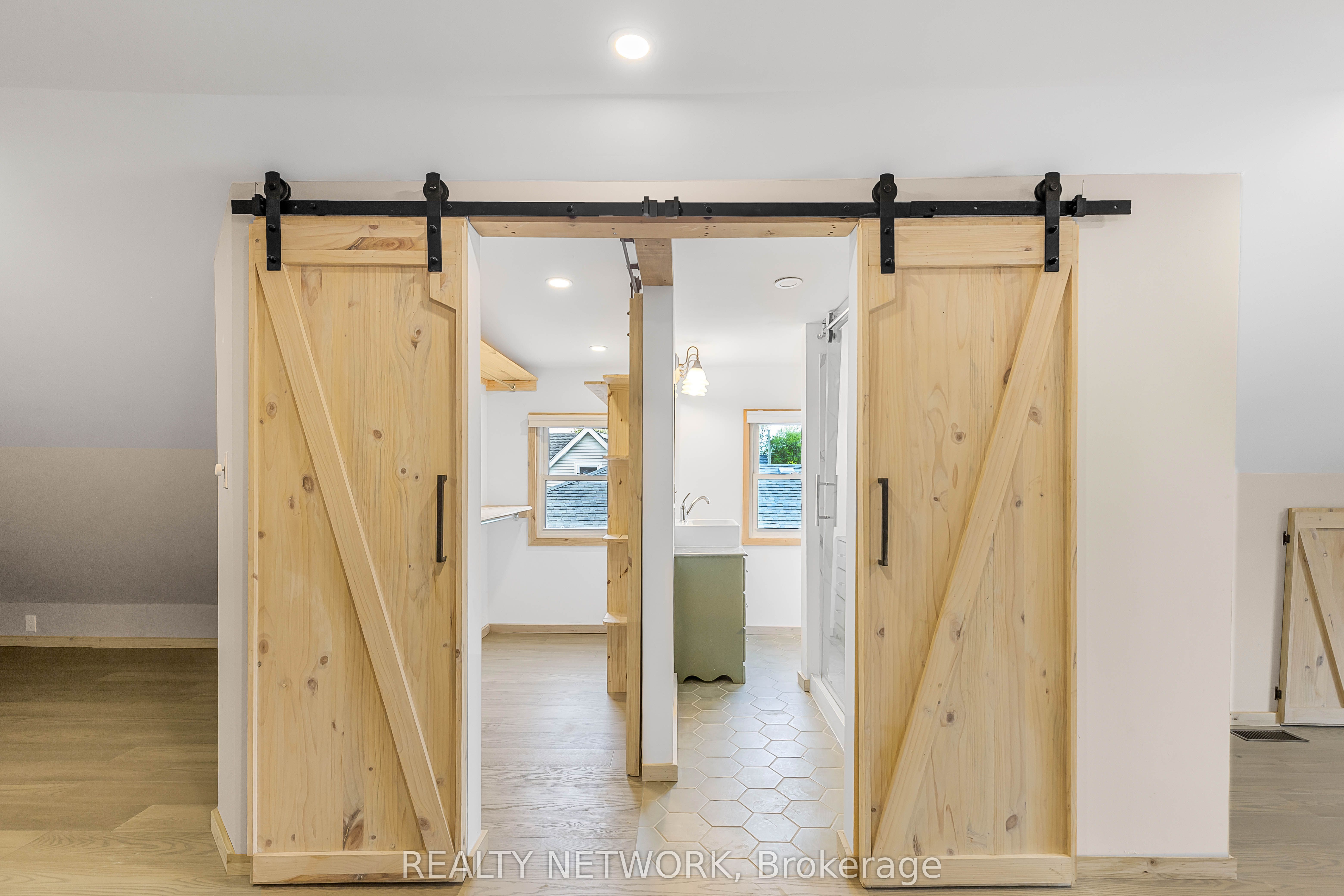 76 Johnston Street Property Photo 14