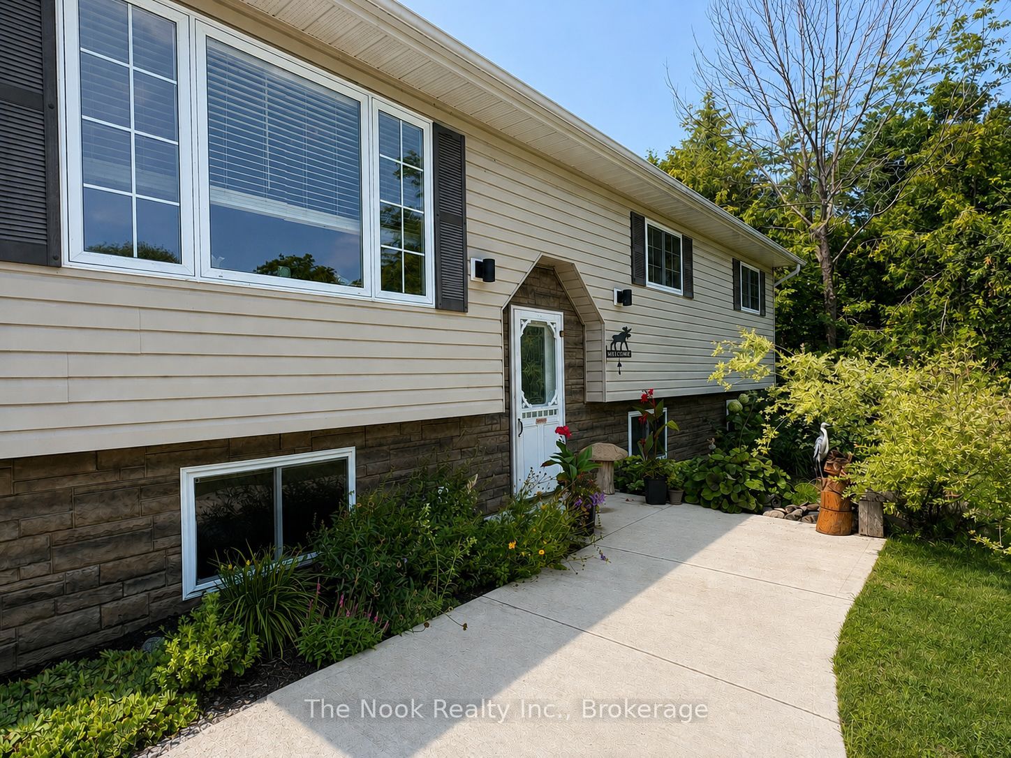 31 Carlton Crescent Property Photo 5