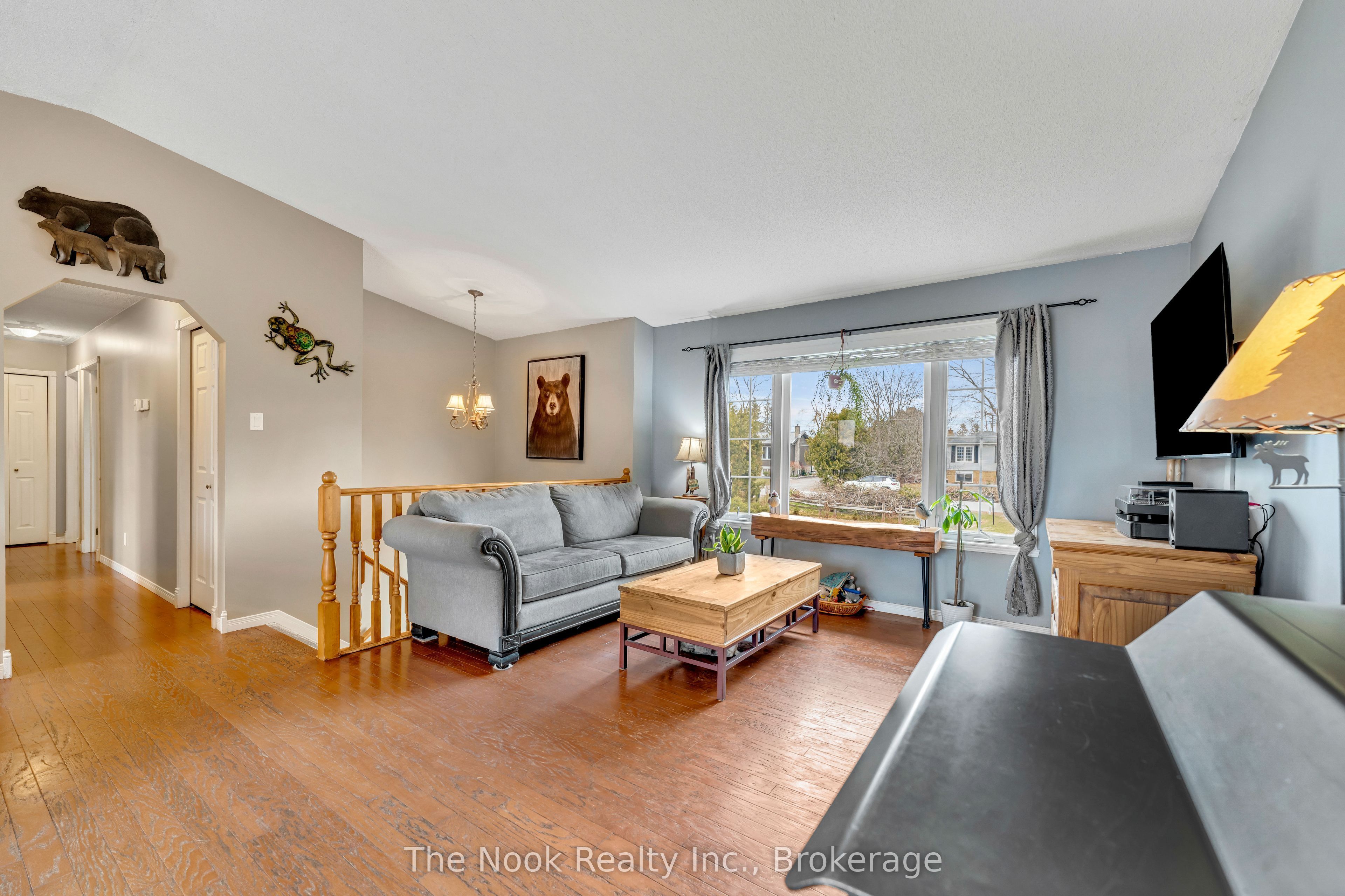 31 Carlton Crescent Property Photo 6