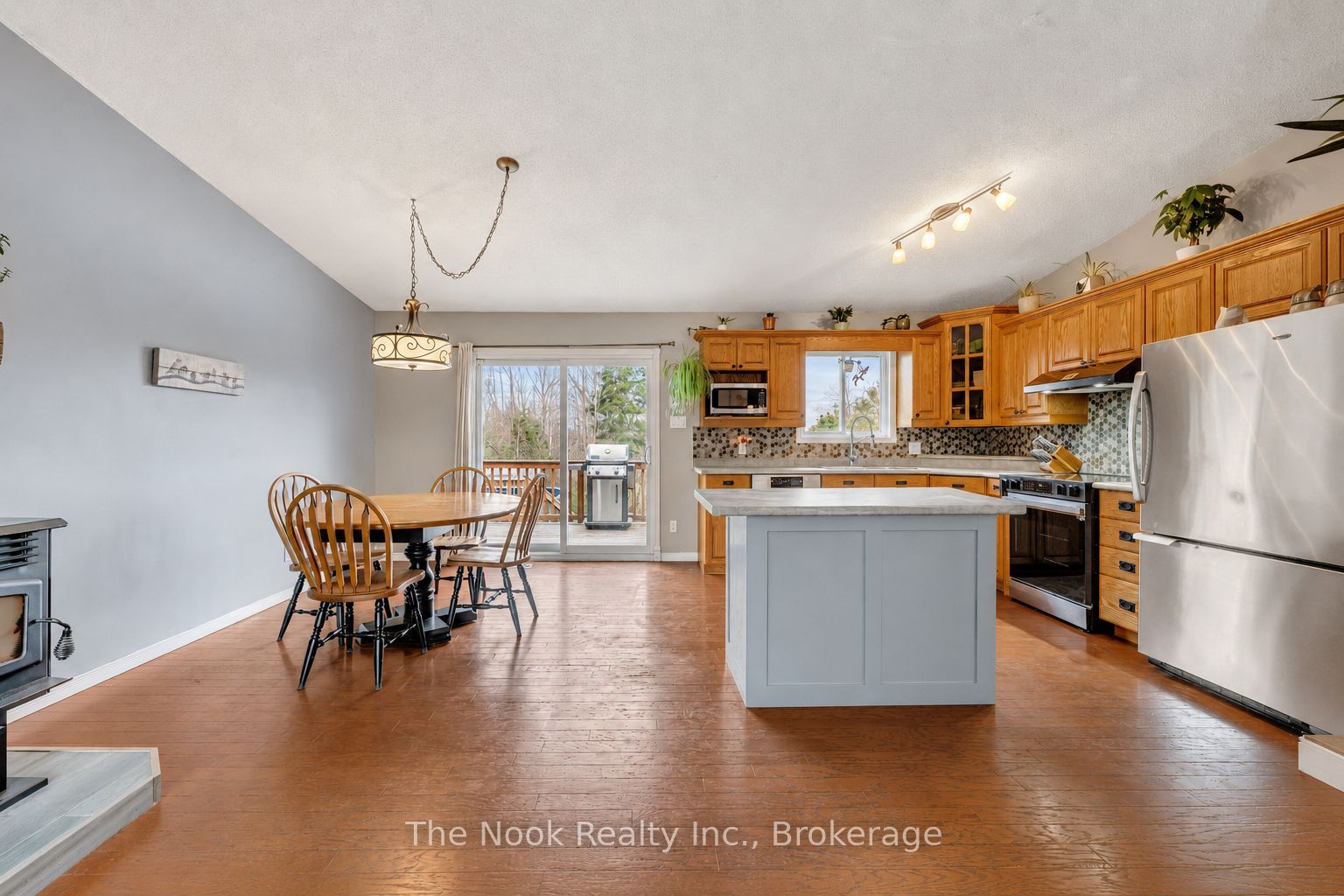31 Carlton Crescent Property Photo 8