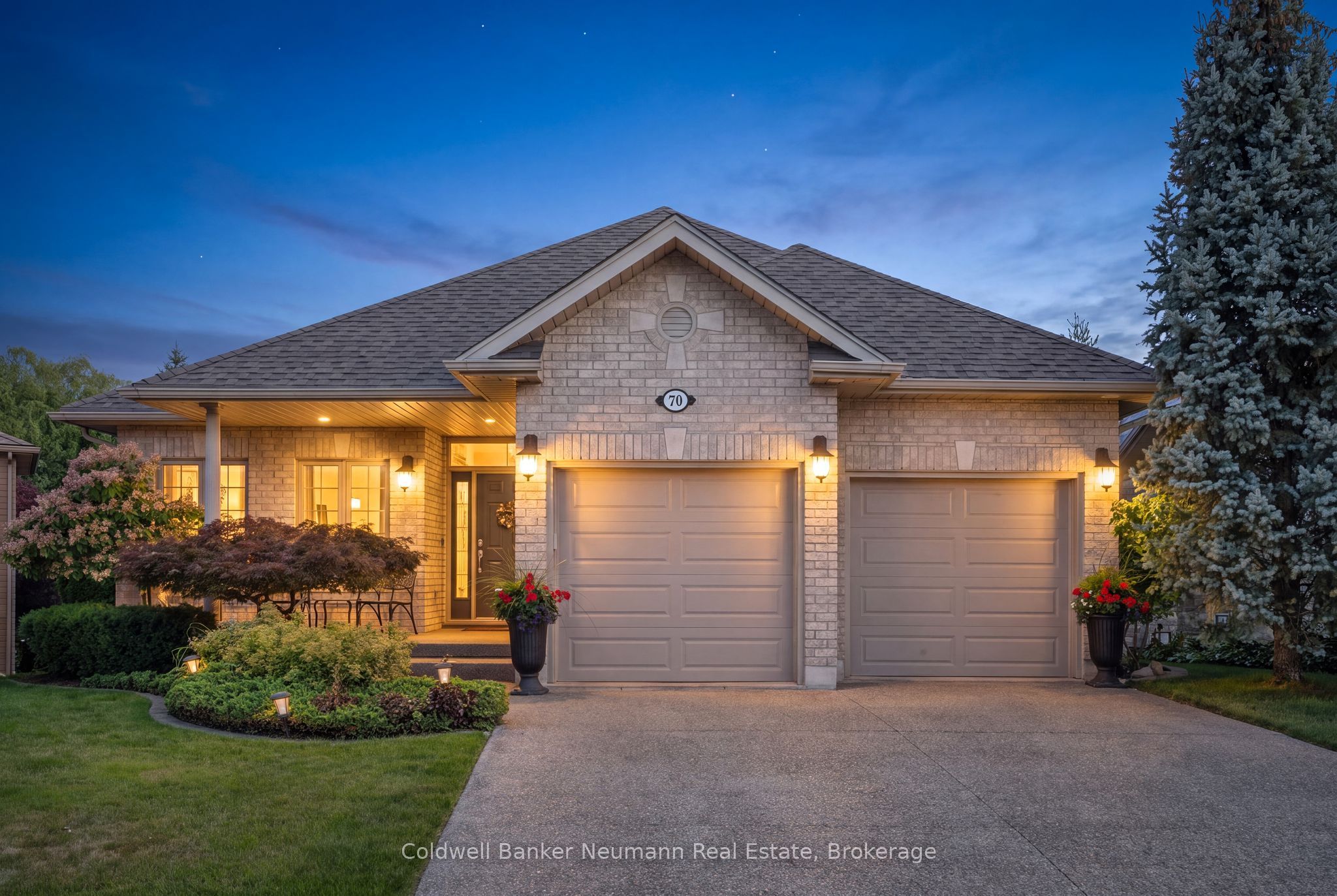 70 Bathgate Drive Property Photo 2