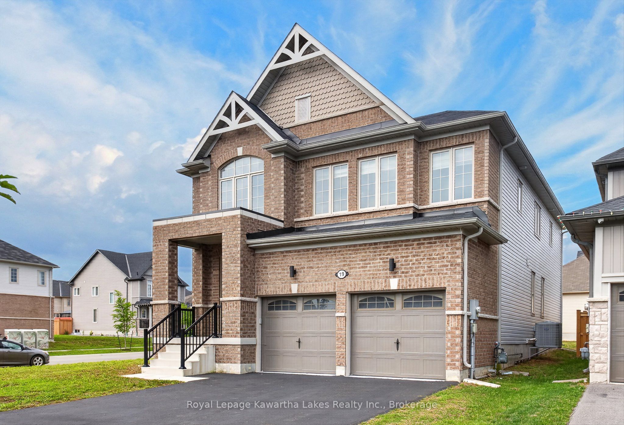 19 Hennessey Crescent Property Photo 1
