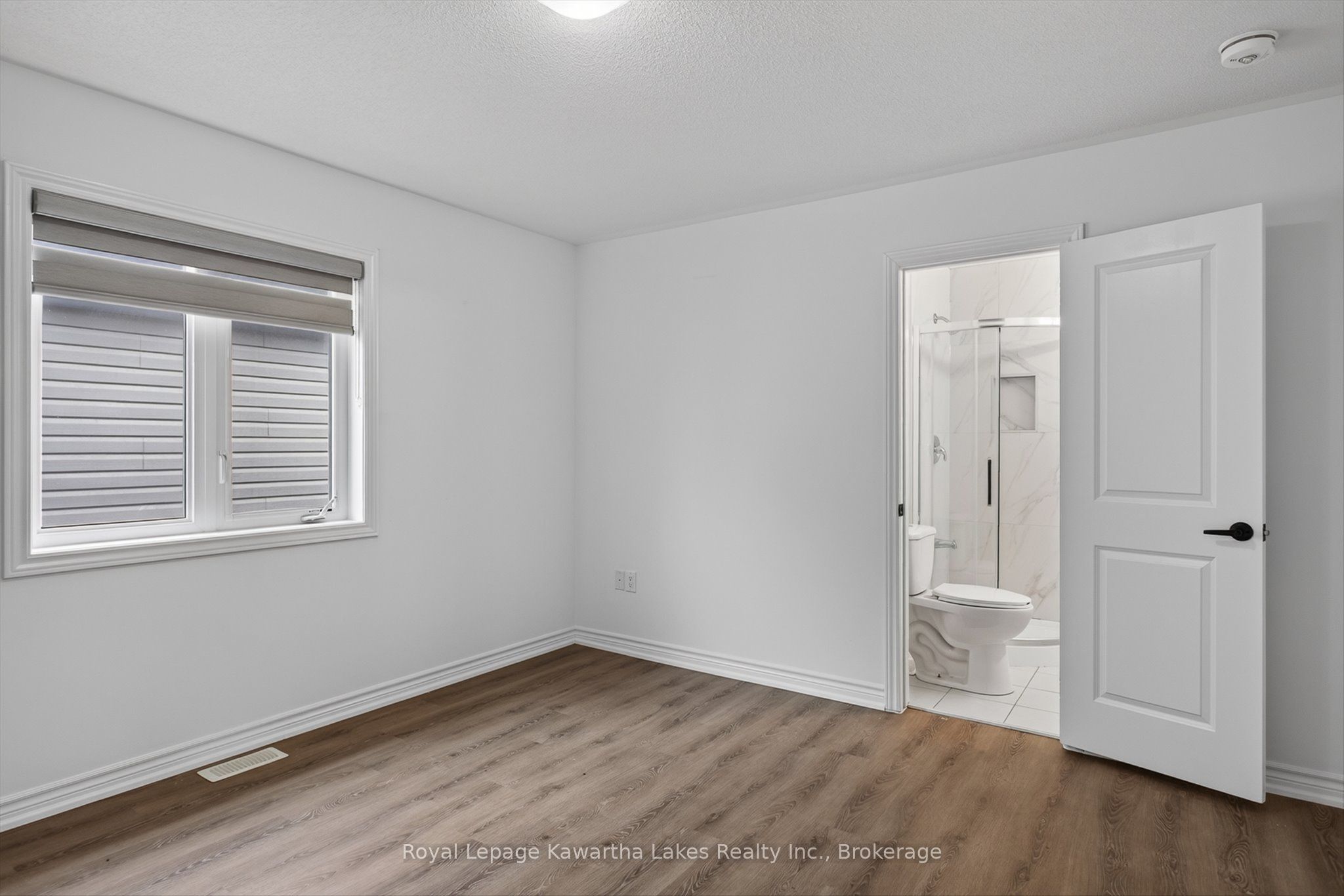 19 Hennessey Crescent Property Photo 27