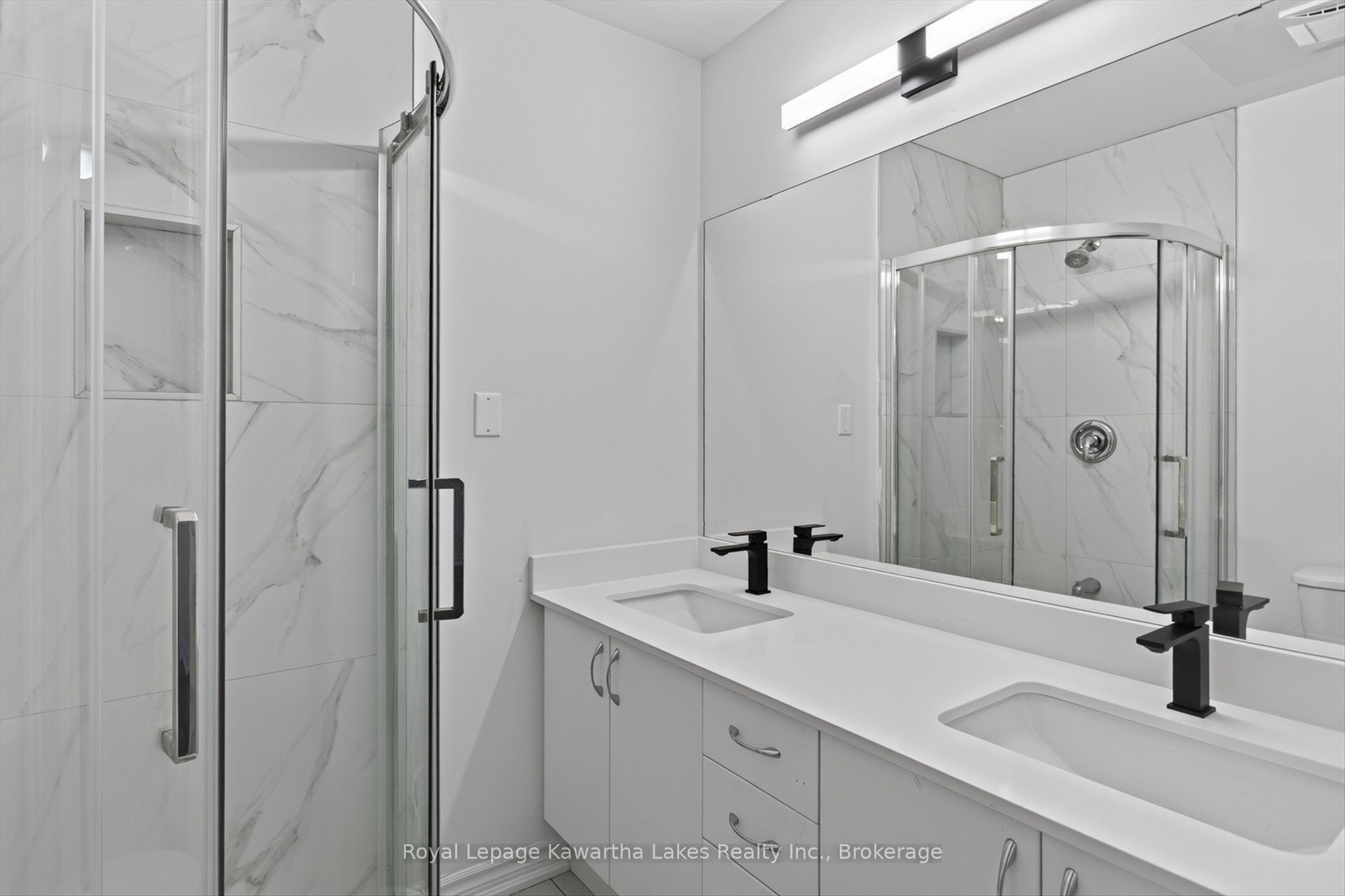 19 Hennessey Crescent Property Photo 29