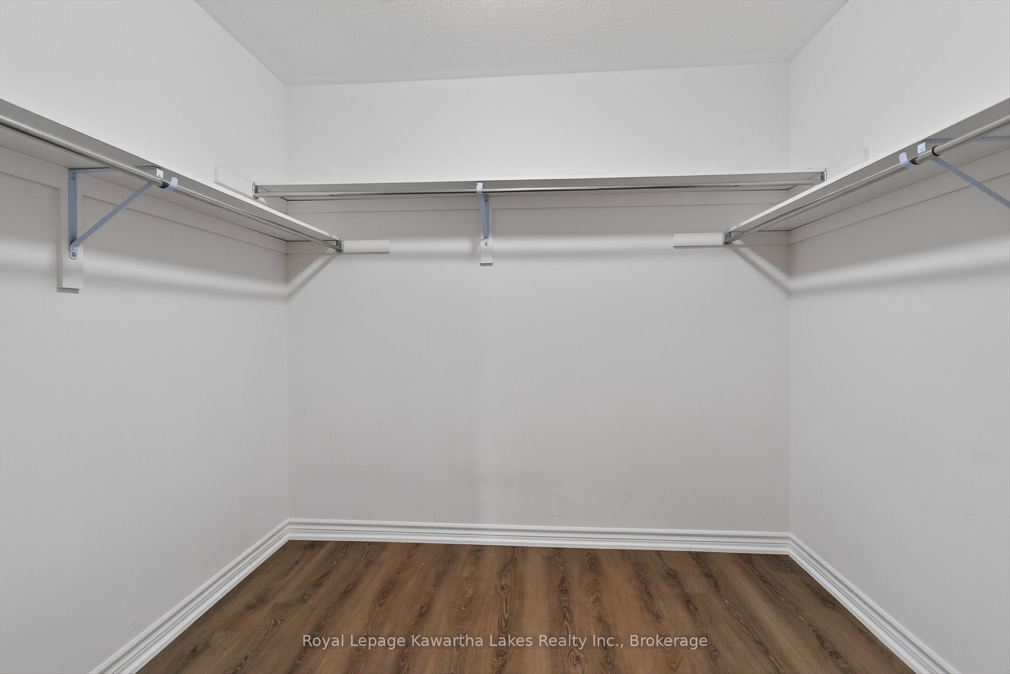 19 Hennessey Crescent Property Photo 31