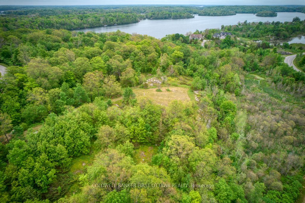 16 Grey Owl Road Property Photo 9