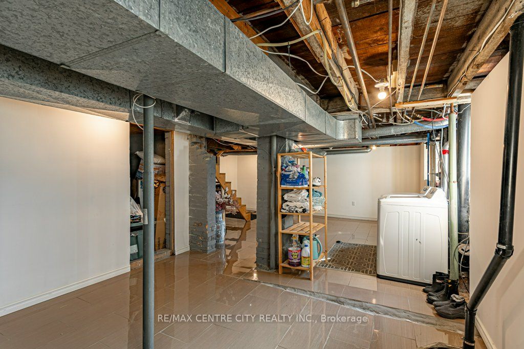 52 Princess Avenue Property Photo 26