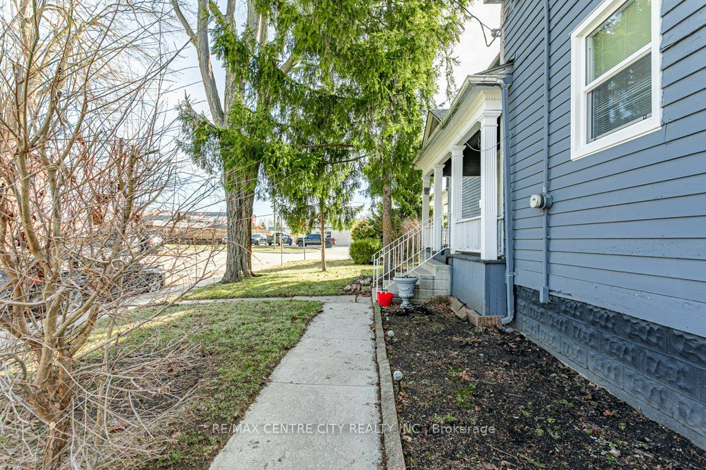 52 Princess Avenue Property Photo 37