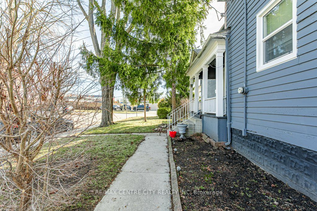 52 Princess Avenue Property Photo 37