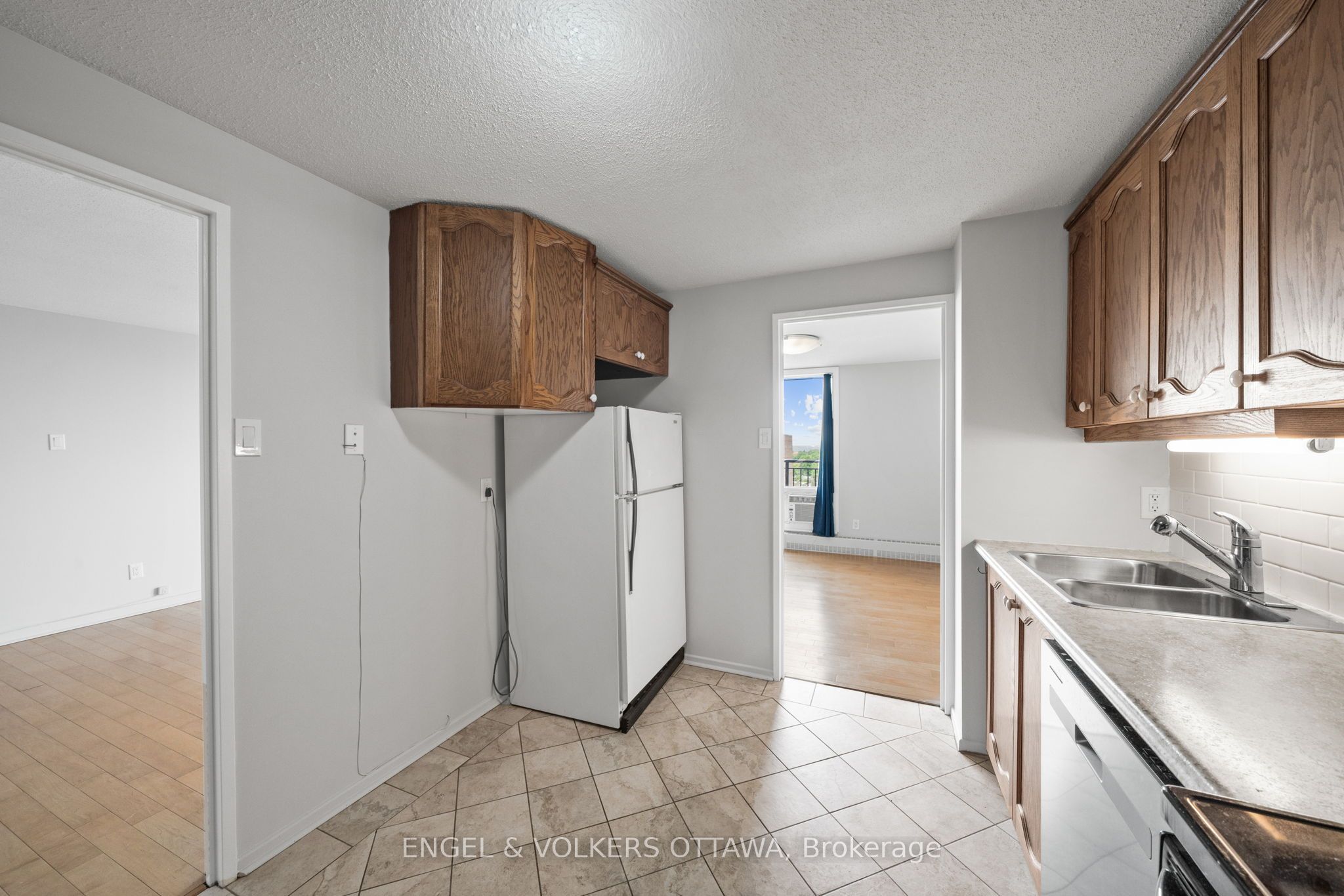 1465 Baseline Road 1206 Property Photo 19